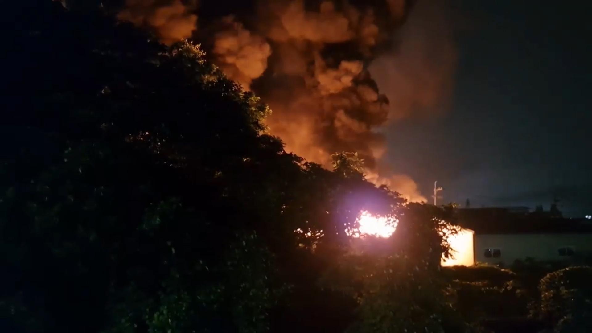 온라인카지노 사이트 벳무브 <em class='find'양촌읍</em 공장 화재…공장 관계자 10여명 대피