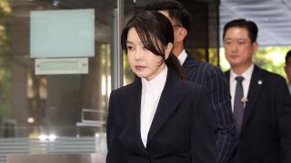 특검, 김건희 구속 뒤 첫 소환 통보…"출석 예정"
