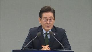 강소기업들 만난 이 대통령…"먹고사는 문제 핵심은 기업 성장"