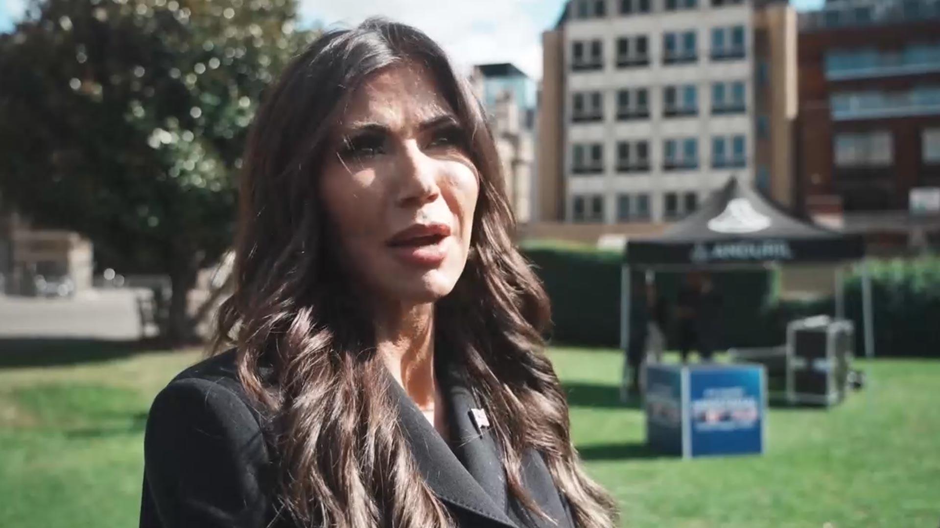 美안보장관 "출국명령 무시해 <em class='find'온라인카지노 벳엔드</em…범죄 관련성도"