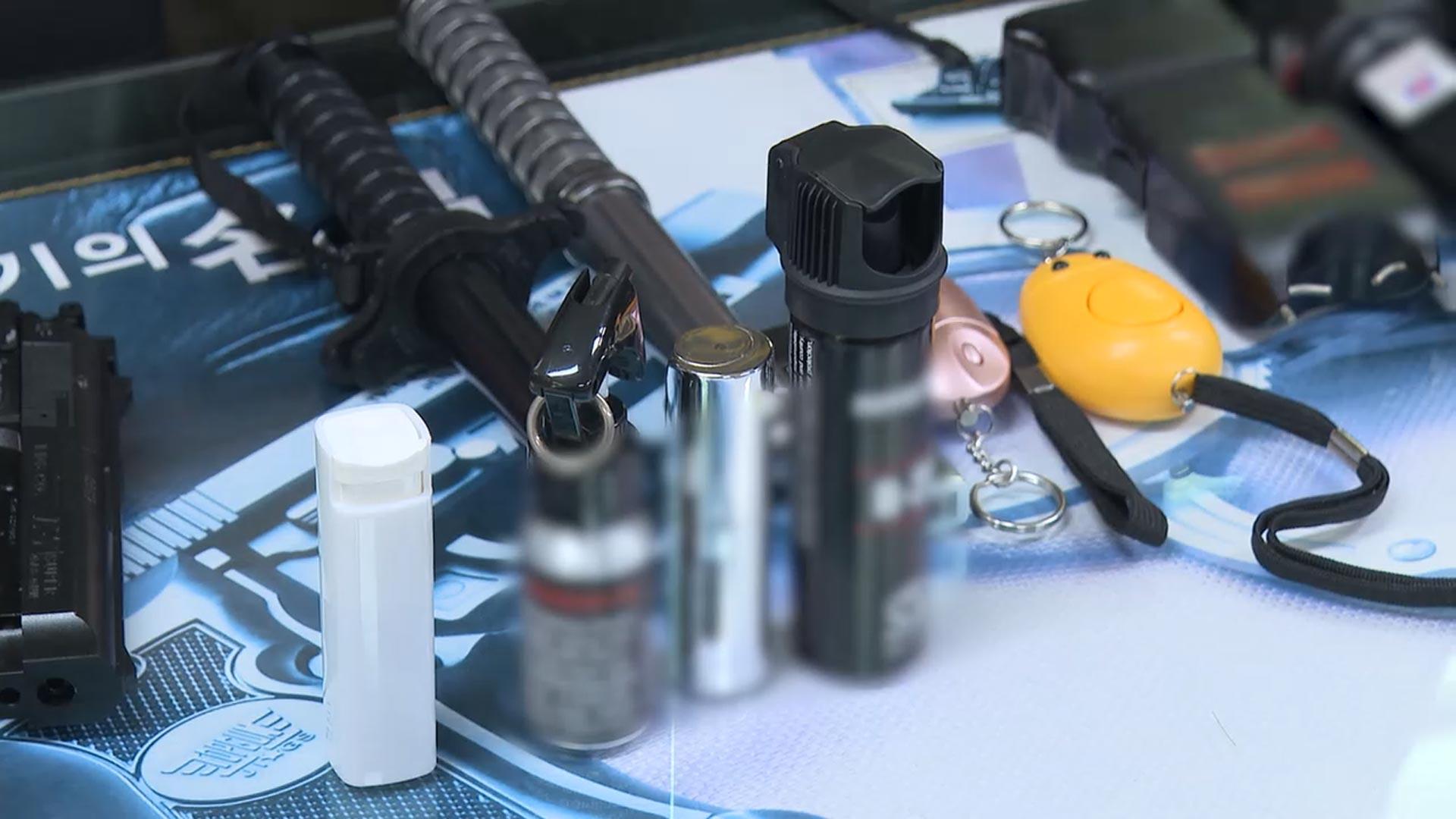 잇단 유괴미수 사건에 호루라기·스프레이 주문 '쑥'