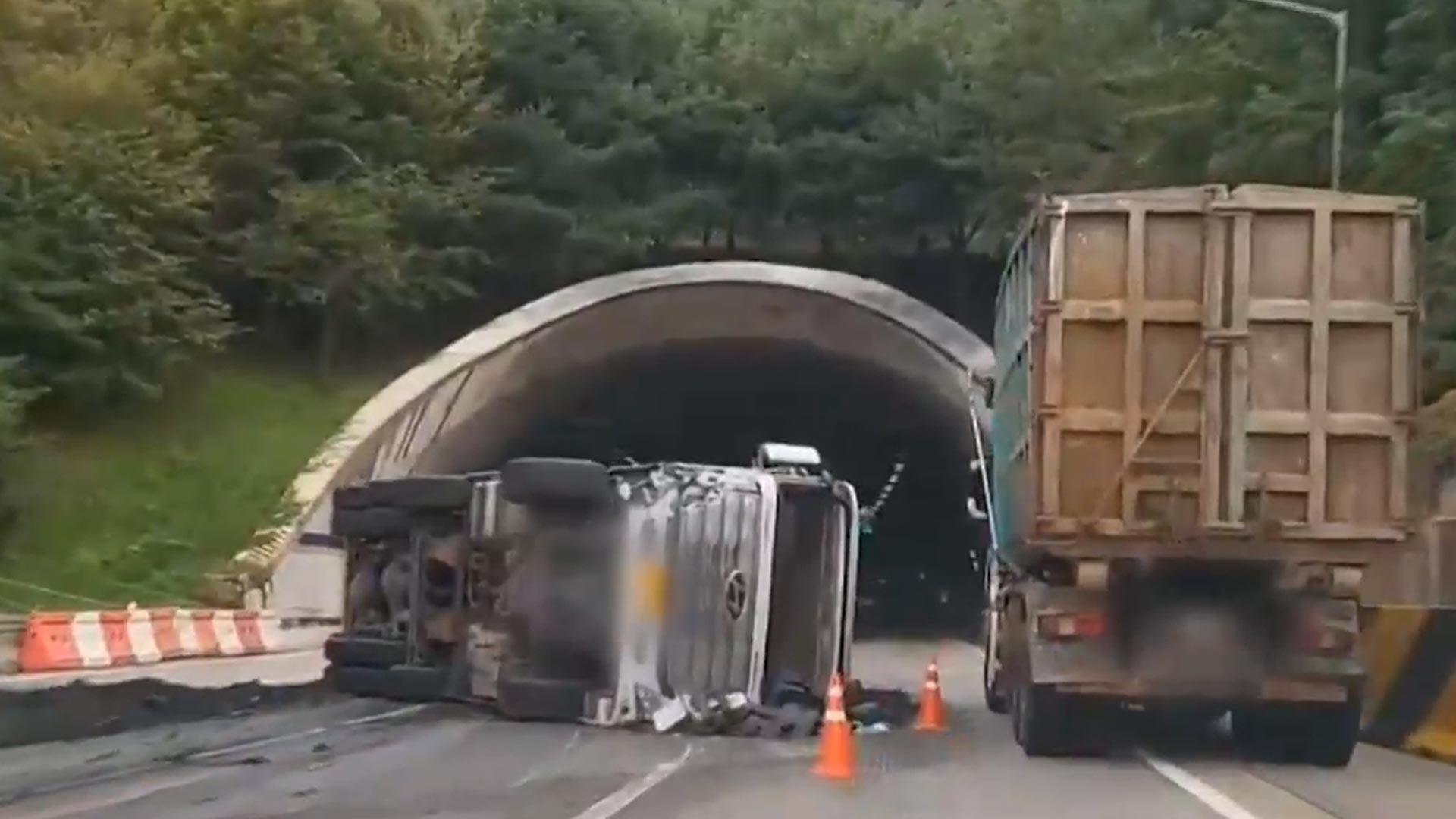 수도권온라인카지노 조작 벳무브 호원IC 교통 사고…3시간 극심한 정체
