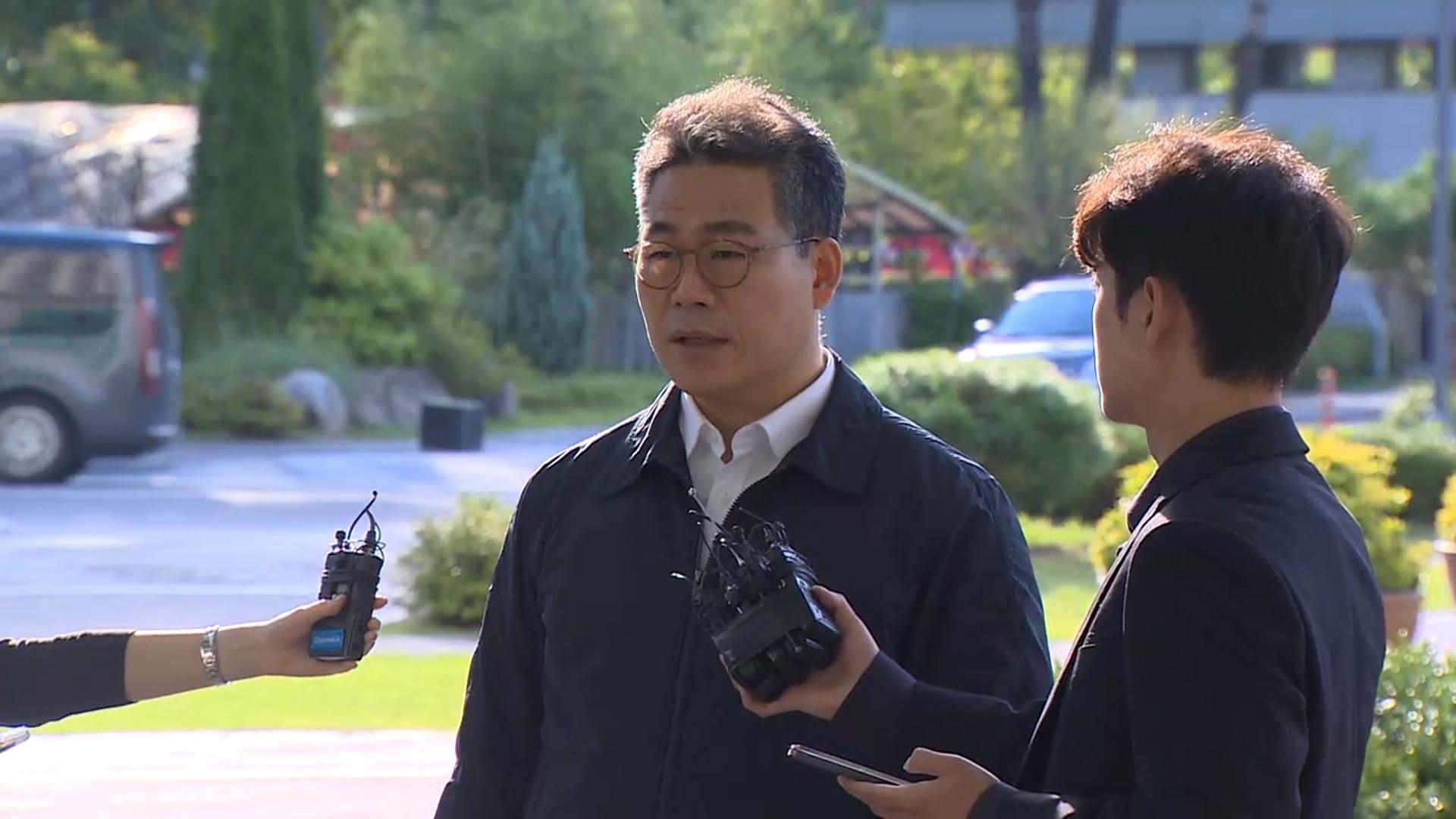 백해룡, 첫 출근길서도 "불법 <em class='find'국내 온라인카지노</em"…임은정 "적법절차 준수"