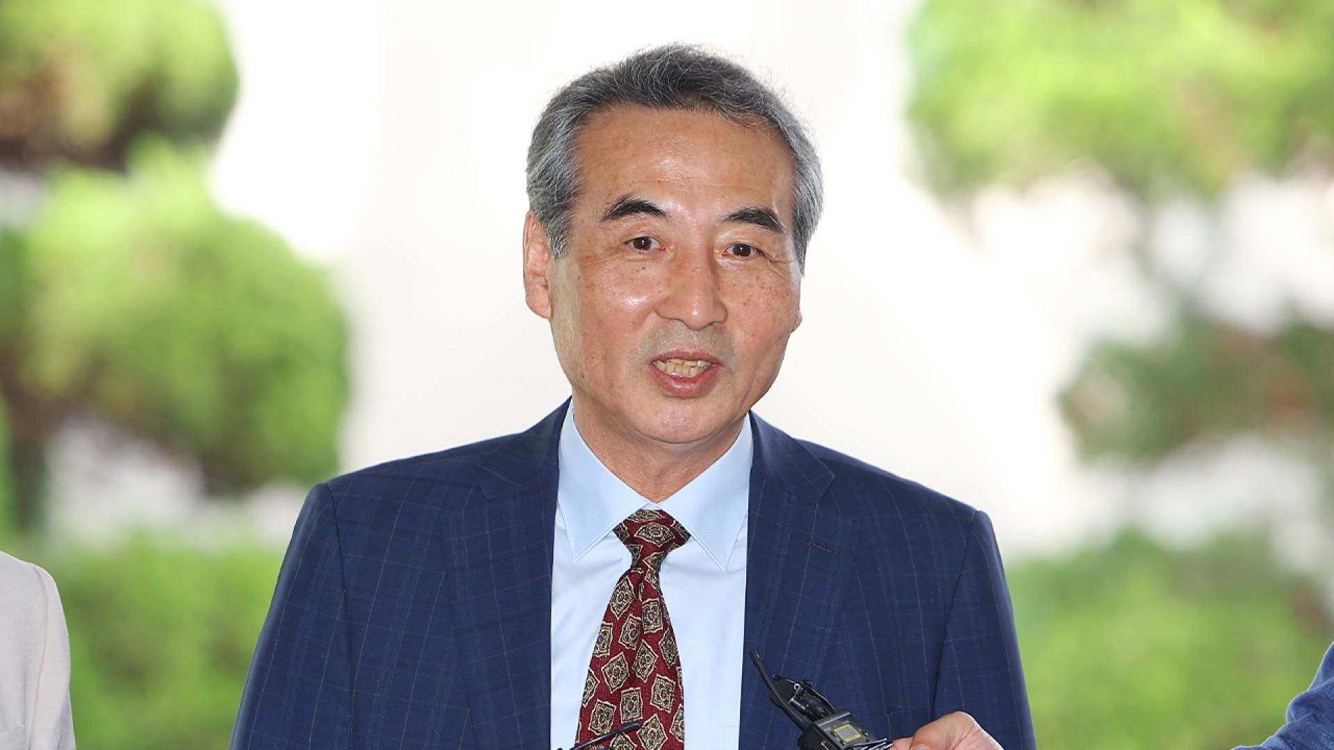 [속보] '김건희 수사' 민중기 온라인카지노 순위, 주식거래 논란에 사과