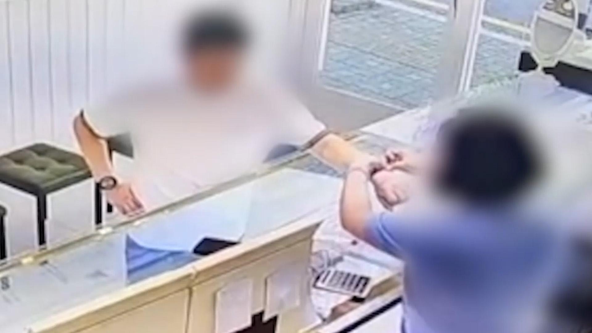 금팔찌·반지 찬 채 줄행랑…50대 절도범 검거