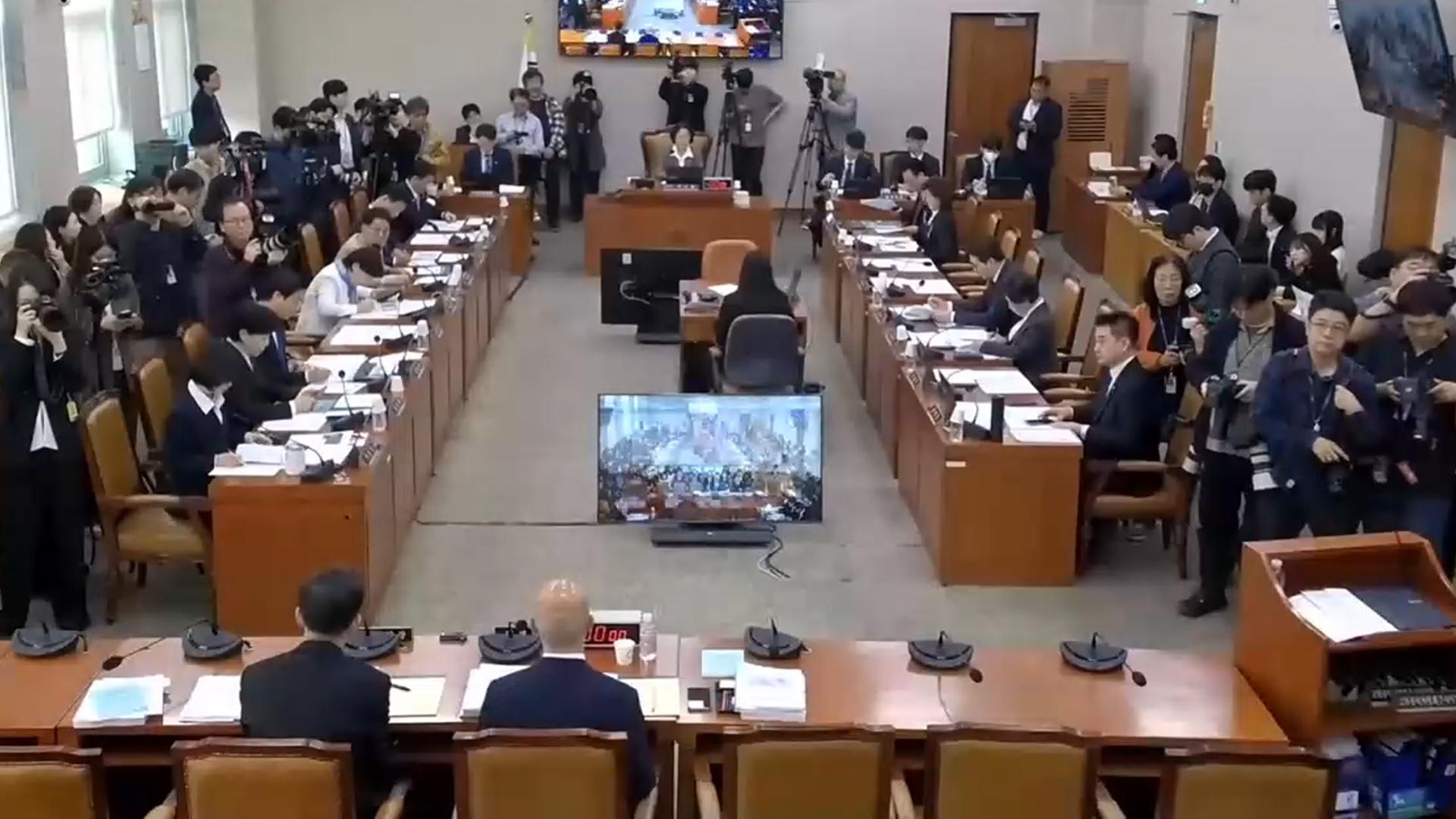 상임위 13곳 국정감사…<em class='find'카지노사이트 추천</em 샅바싸움 계속