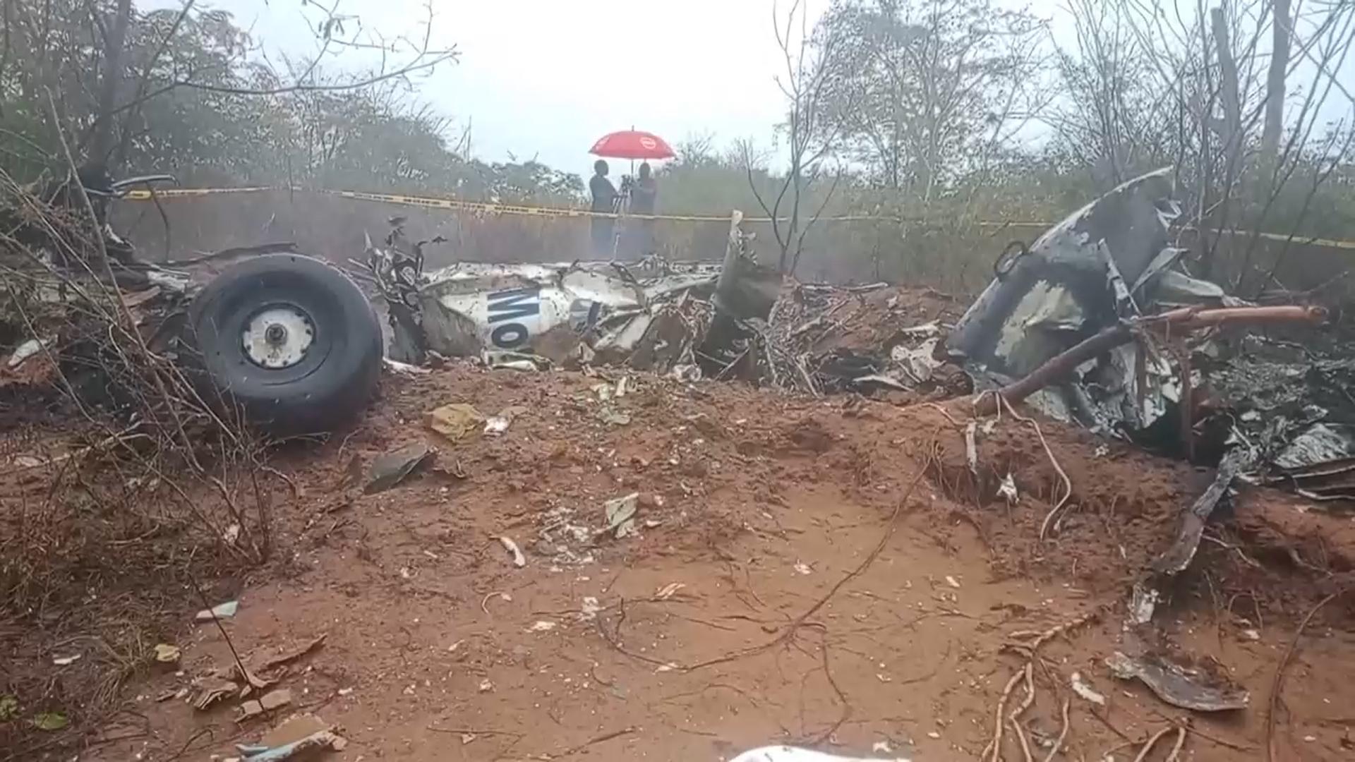 케냐서 관광객 태운 <em class='find'경온라인카지노 벌금 벳엔드</em 추락…11명 사망