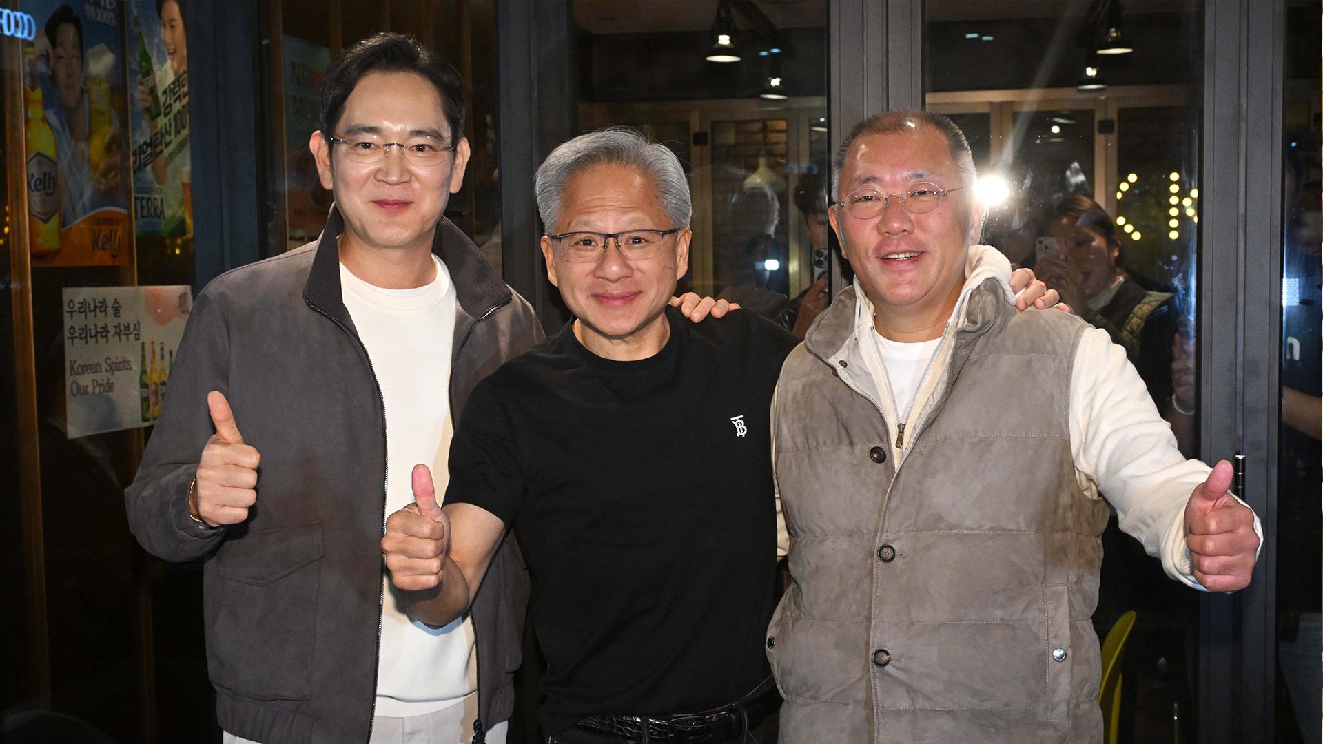 젠슨황·이재용·정의선 '온라인카지노 후기 벳무브 깐부'..."좋은 소식" 예고