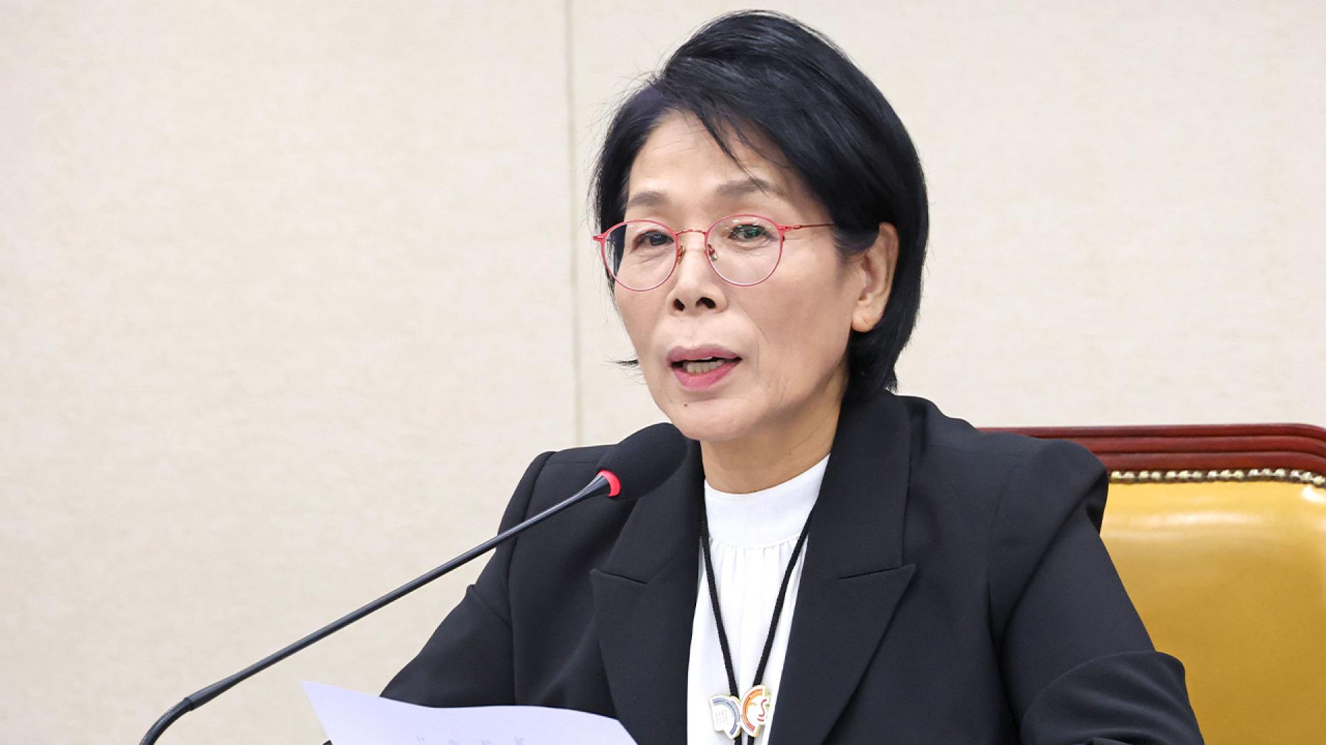 최민희 공식 온라인카지노 후기 유니88에…야 "사퇴해야"·여 '사퇴론' 일축