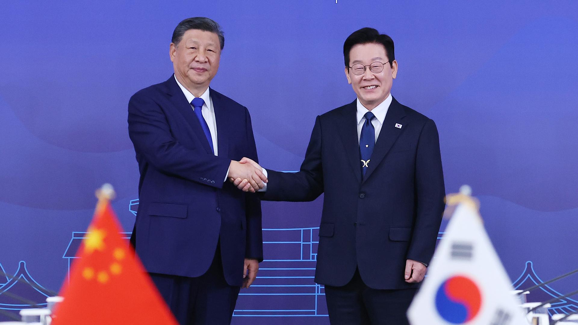 한중 정상, 95분 카지노사이트 추천…"한반도 평화 지속 노력"