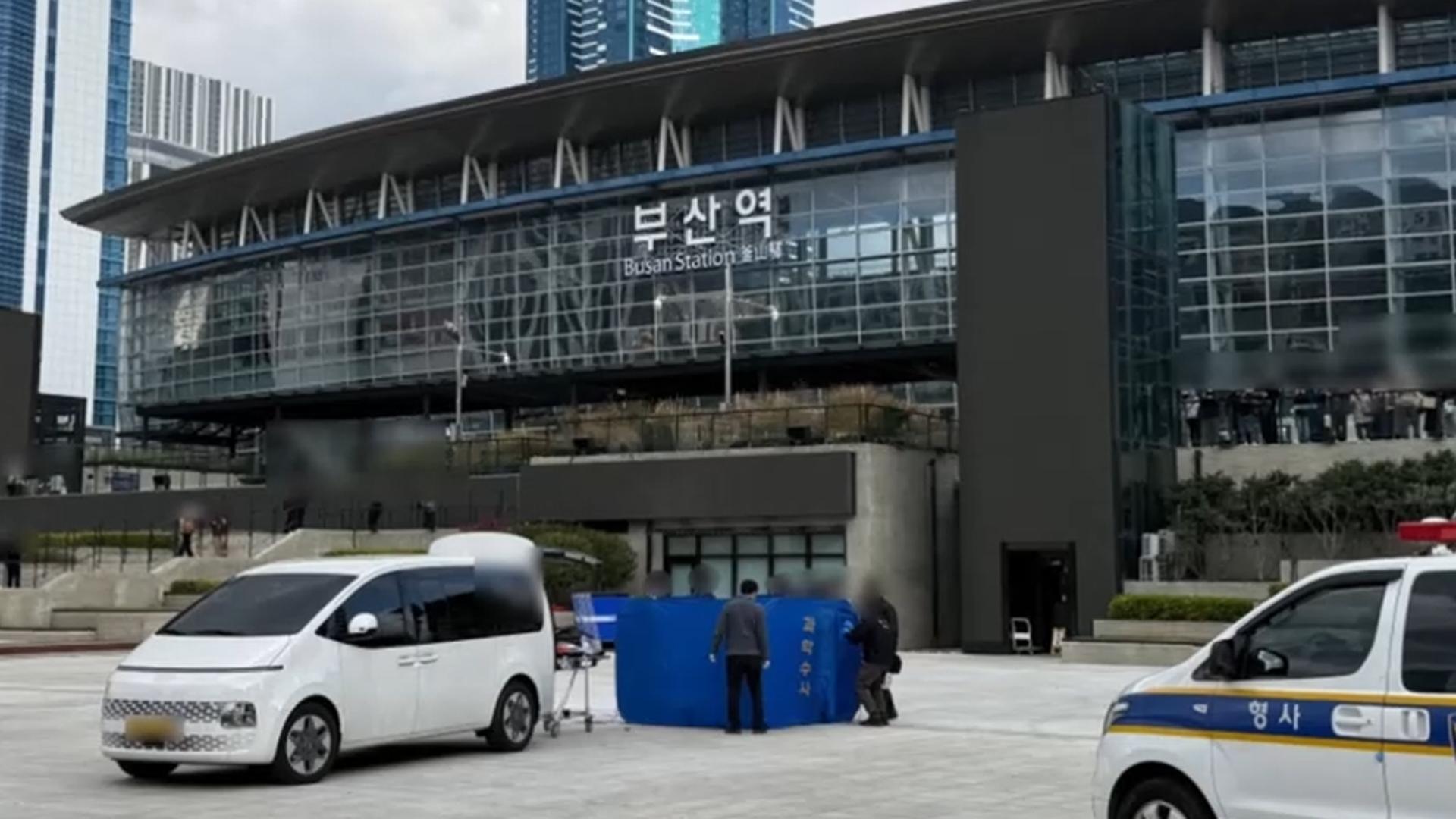 부산역 광장서 70대 남성 <em class='find'카지노사이트</em 사망…경찰 수사