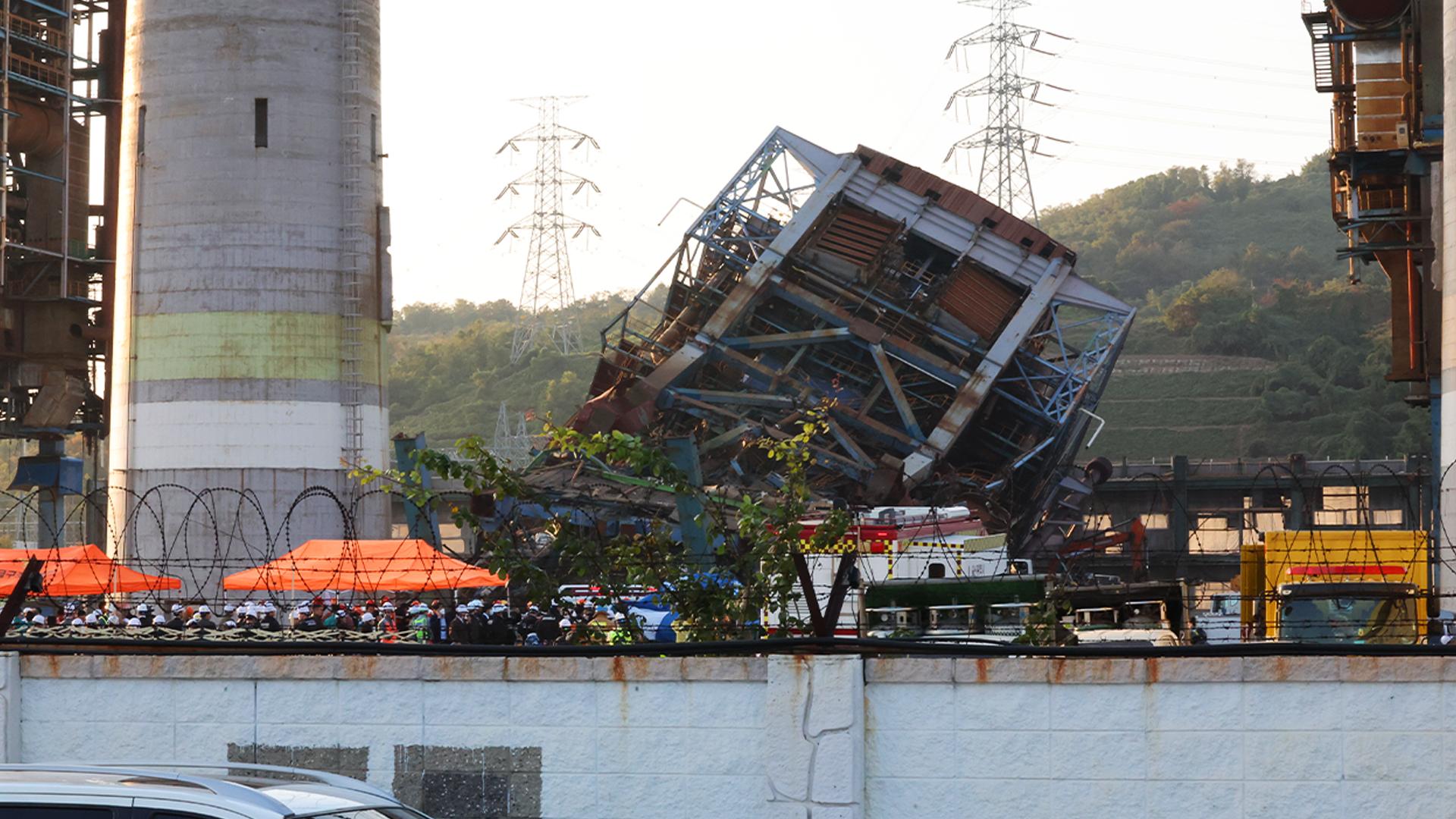 [단독] 울산 보일러 타워 붕괴 7명 매몰…붕괴 당시 현장은