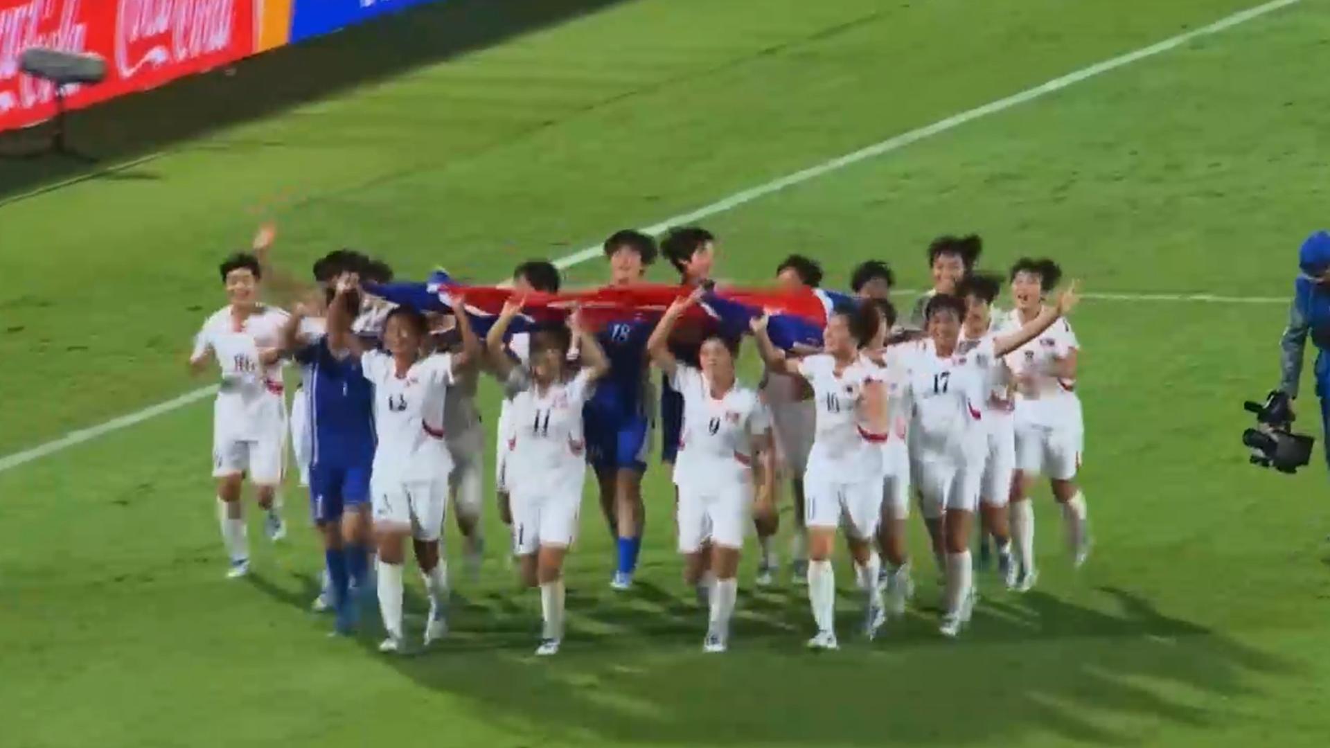 북한 여자축구, U-17 월드컵 2연패 성공…전승 우승 달성