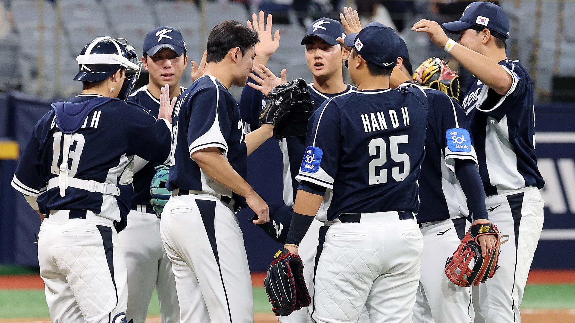 17안타 대폭발 류지현호, 체코 평가전 11-1 대승