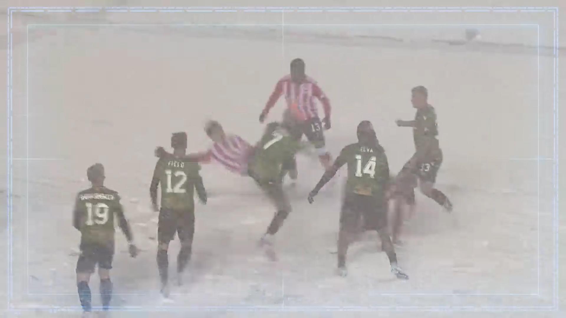 [<em class='find'온라인카지노 후기 유니88</em] 눈보라 속 눈밭 결승전…우승 이끈 '아이시클 킥'