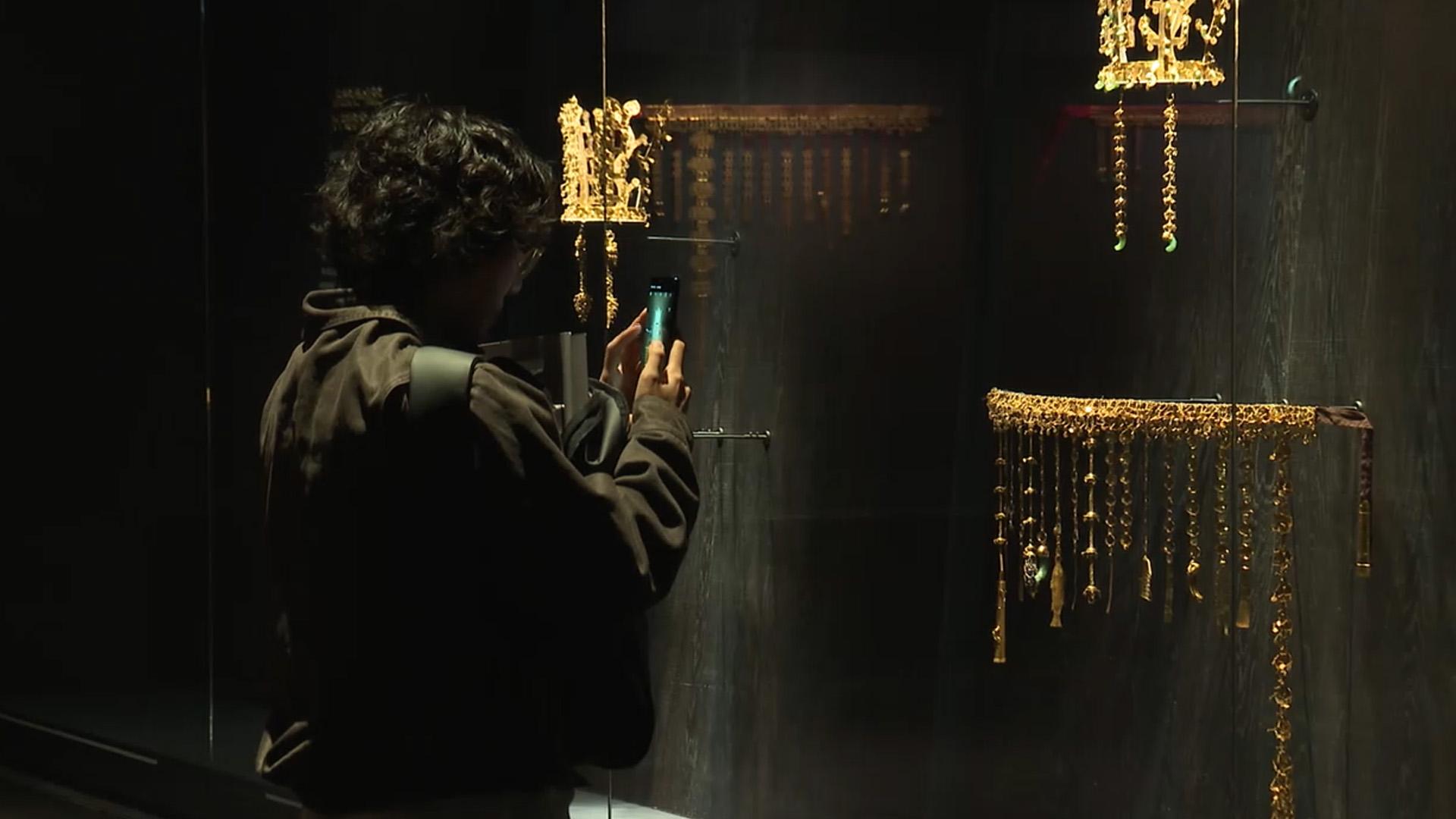 '오픈런' 신라 온라인카지노 불법 유니벳 특별전…내년 2월 22일까지 연장