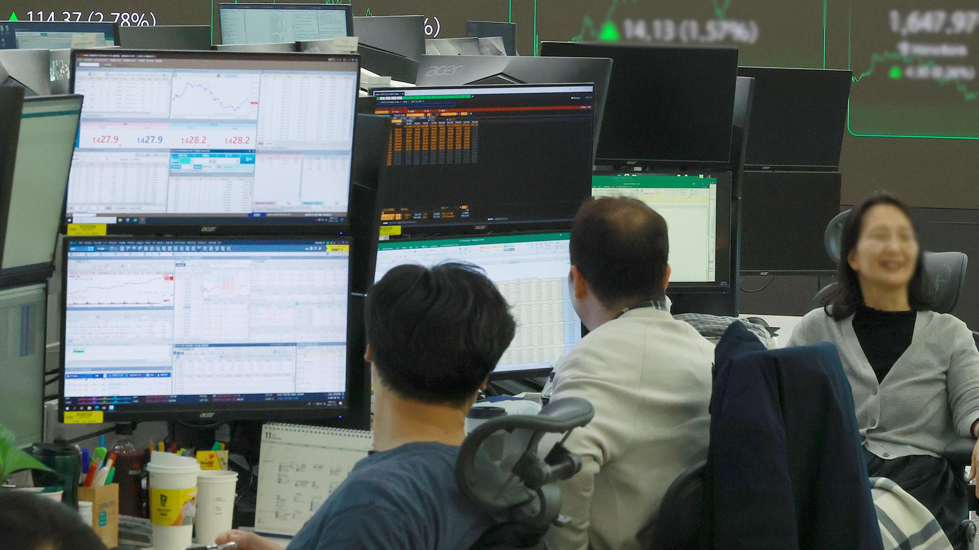 [속보] 온라인카지노 경찰피, 2%대 급락해 4,060선 출발