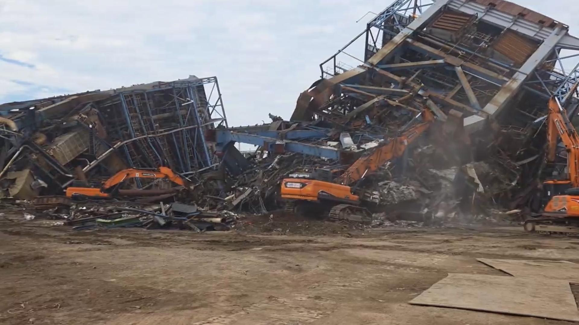 마지막 카지노 바카라 수색 <em class='find'난항</em…"철재빔들이 겹겹"