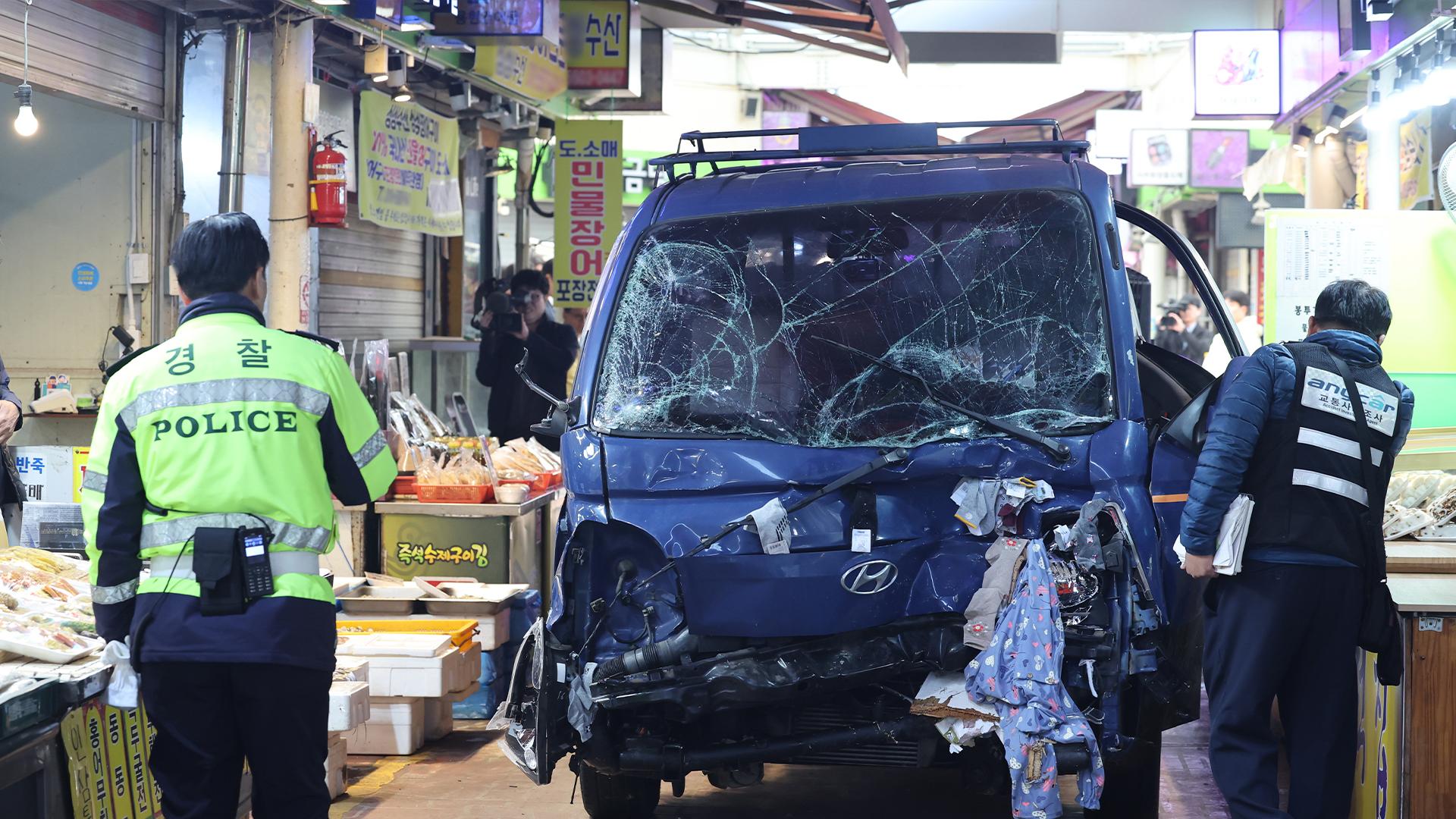 [속보] 경찰, '21명 사상' 트럭 돌진 운전자 구속온라인카지노 라이센스 벳무브 신청
