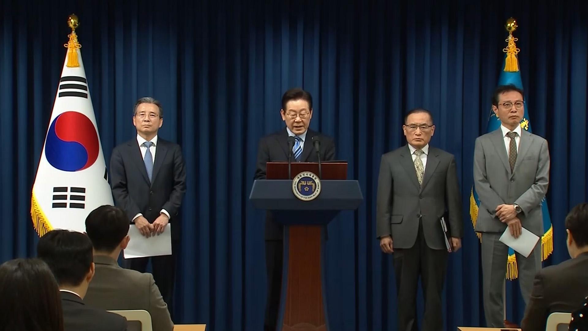 100여일 대장정 마침표…이 대통령 "글자 하나까지 치열한 논쟁"