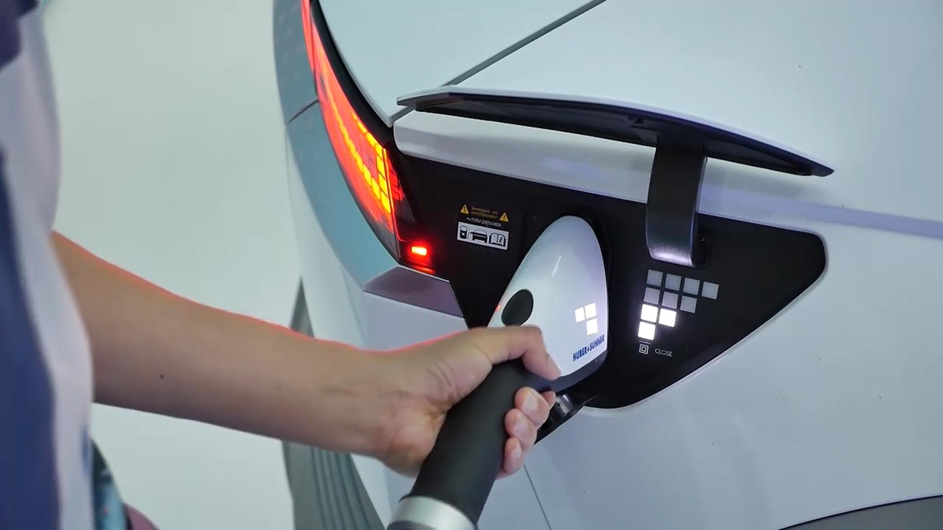 올해 전기차 신규 등록 20만대 넘어…사상 처음