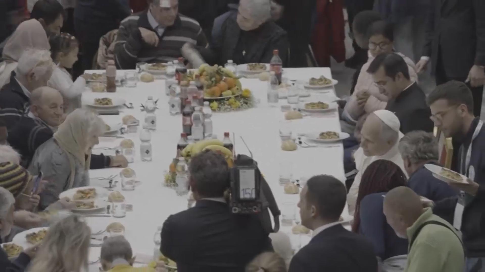 교황, 노숙자·트랜스젠더 여성과 식사…가자 주민 "직접 재건"