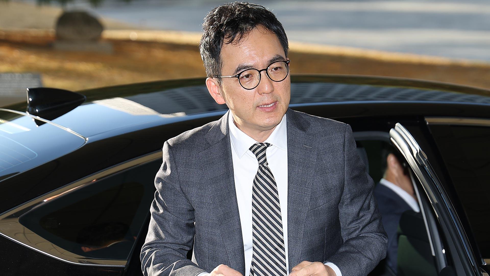 온라인 카지노 합법 사이트 고위직 줄사의에 구자현 침묵…내부 반발은 계속