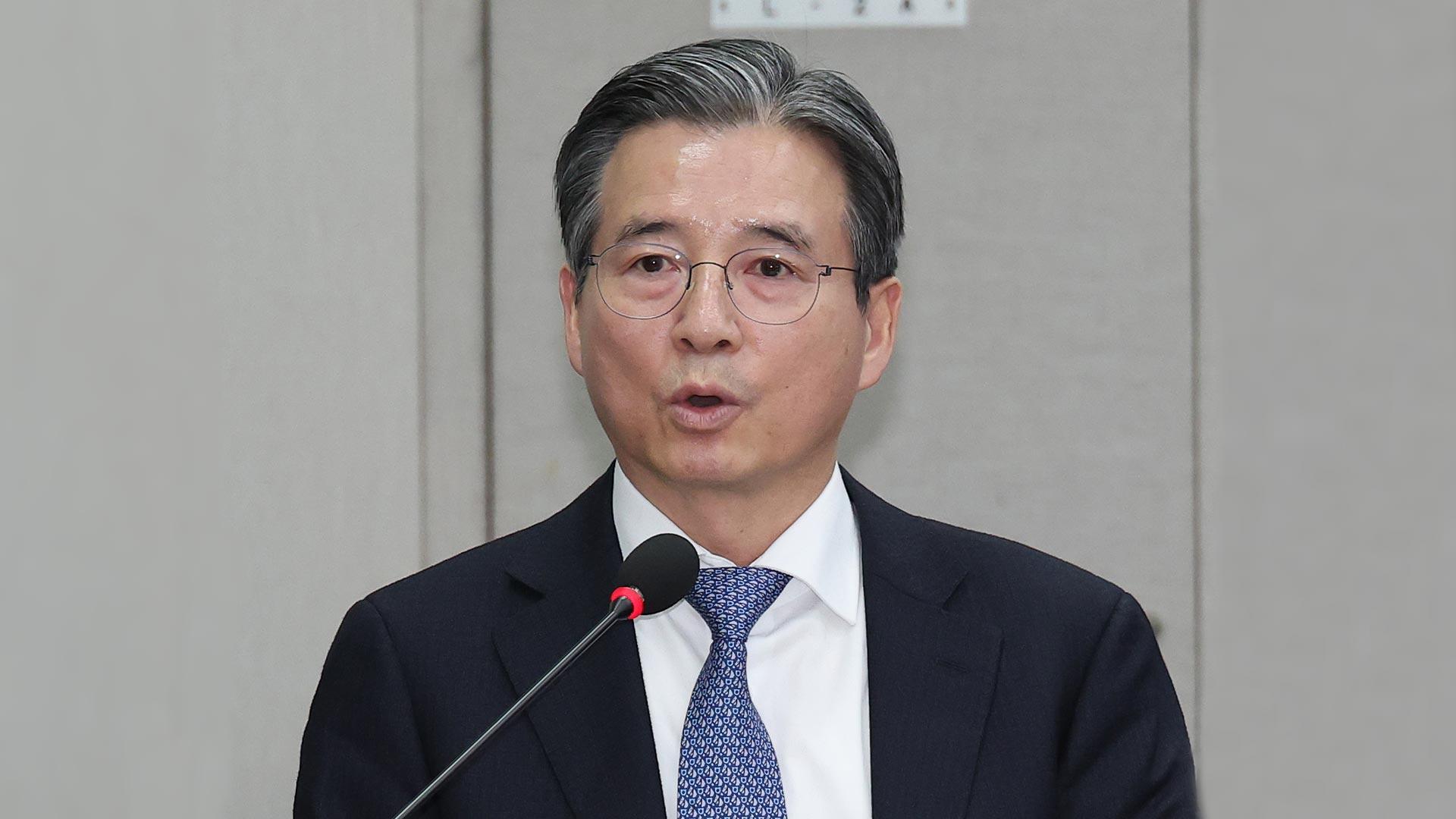 김용범, 온라인카지노 아톰카지노 농산물 조항에 "<em class='find'시장개방</em 아냐"