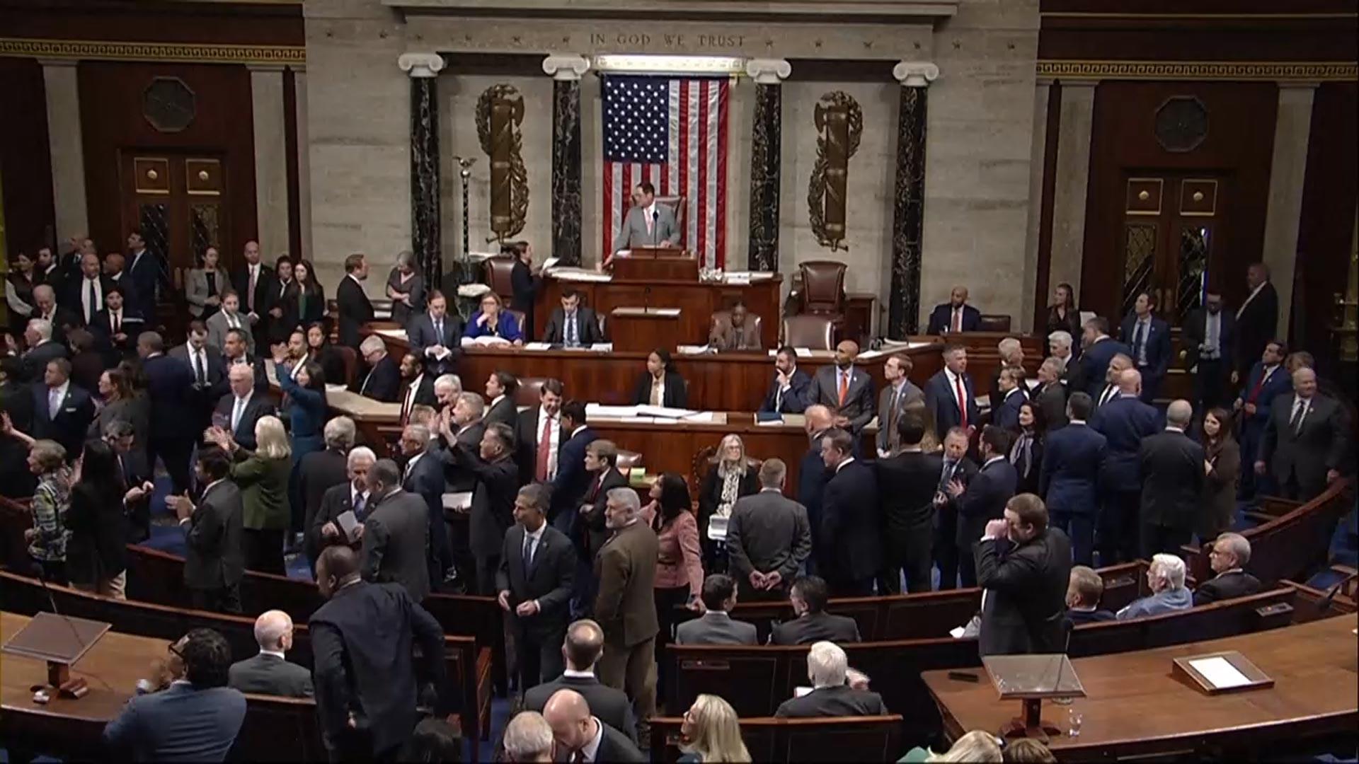 美엡스타인 문건 공개 파장 촉각…미뤄지는 반도체 관세 왜?