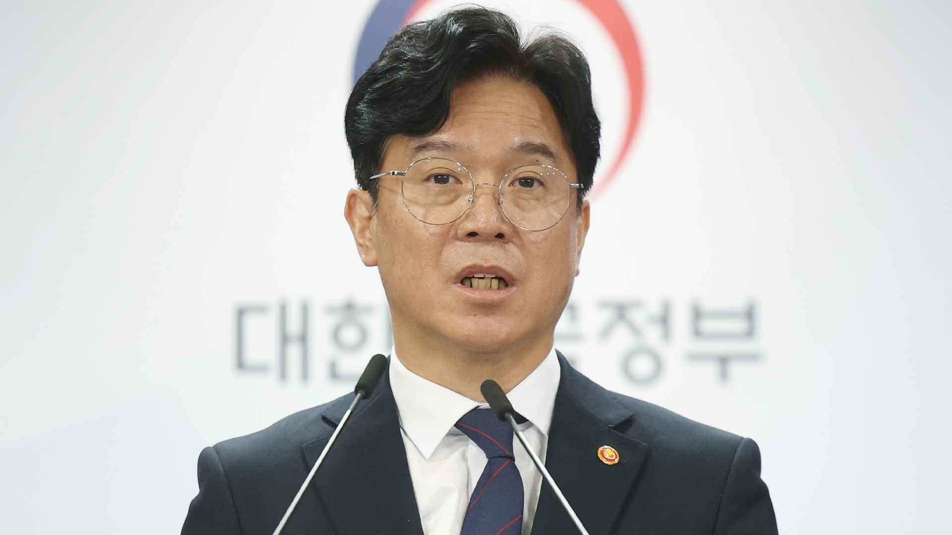 노란봉투법 시행령 공개…<em class='find'원카지노 게임 사이트</em 노조 분리·교섭창구 단일화