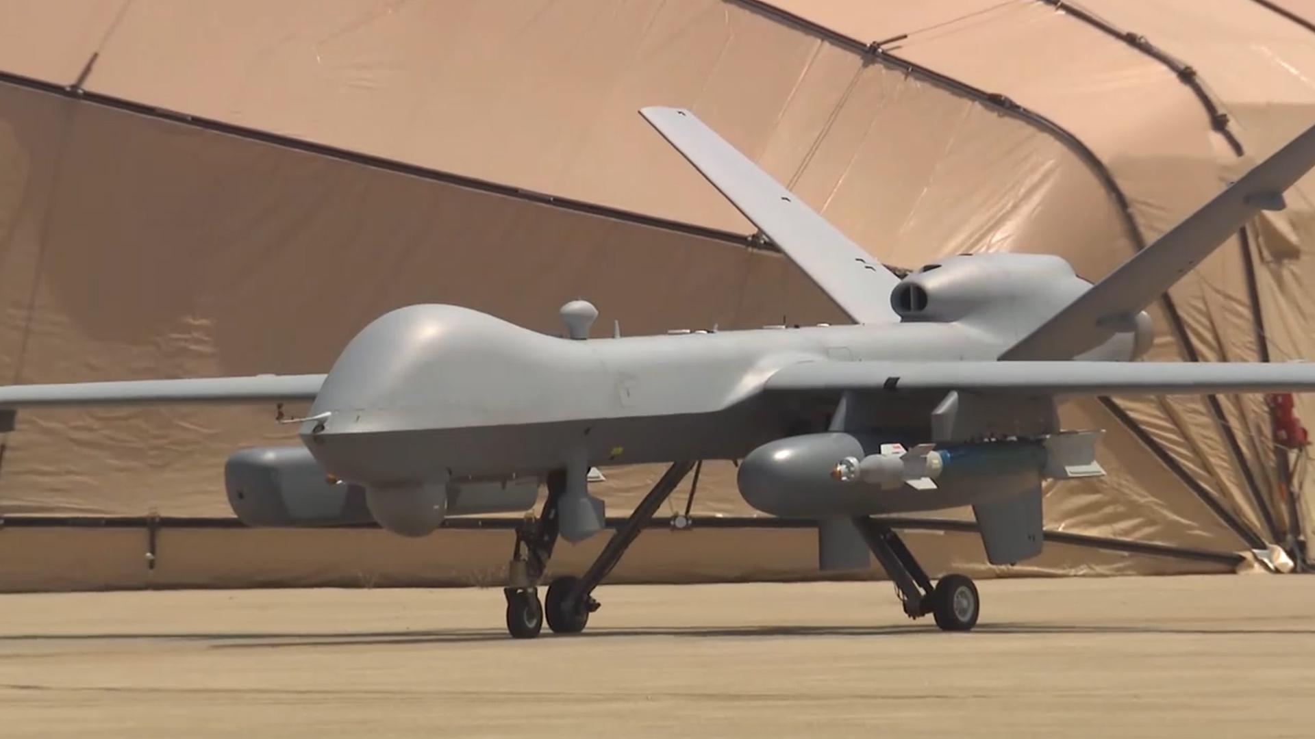 미국 첨단무인기 '온라인카지노 검증' 군산 앞바다서 추락