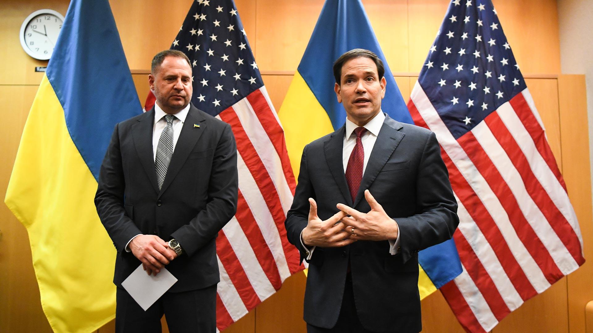 젤렌스키 "중카지노사이트 추천 순간"…러 "아직 협상 제안 없어"