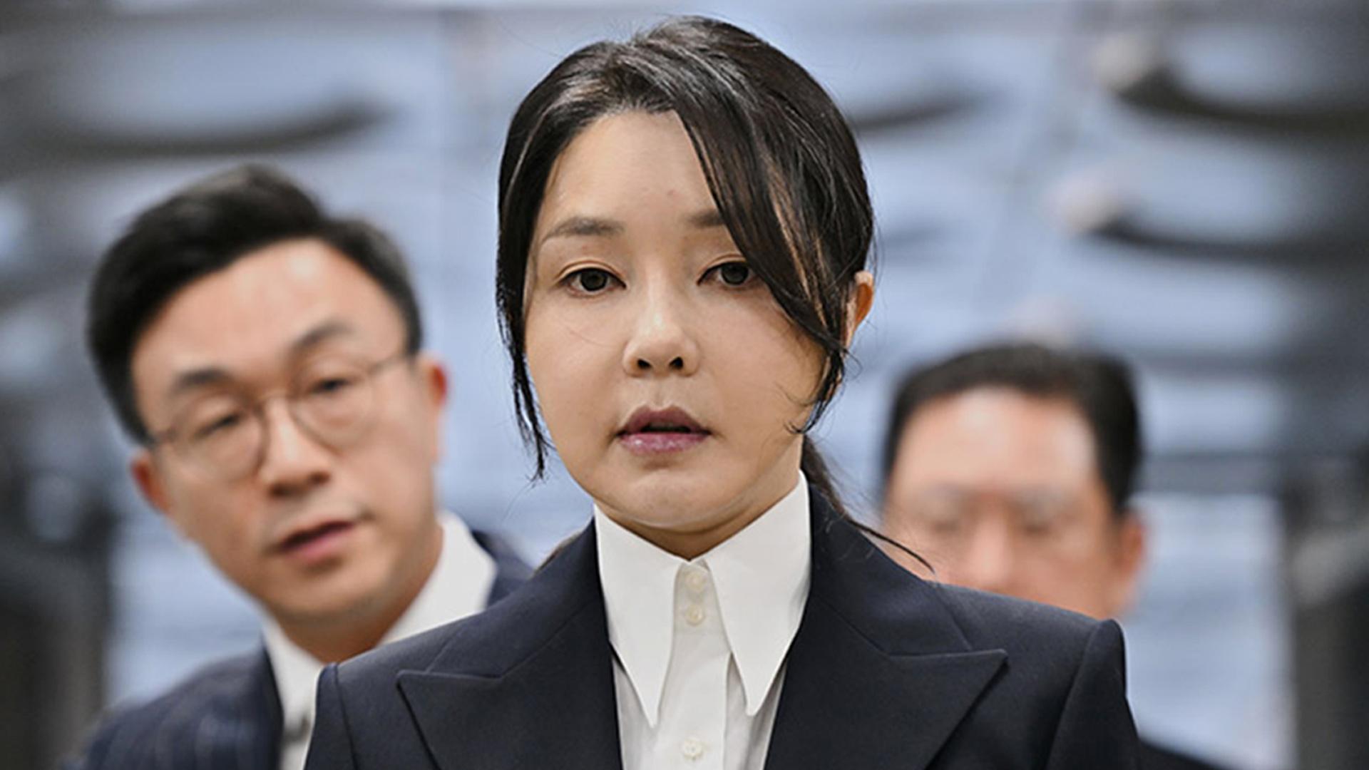 내란특검, 김건희 휴대전화 확보…'계엄 관여' 의심