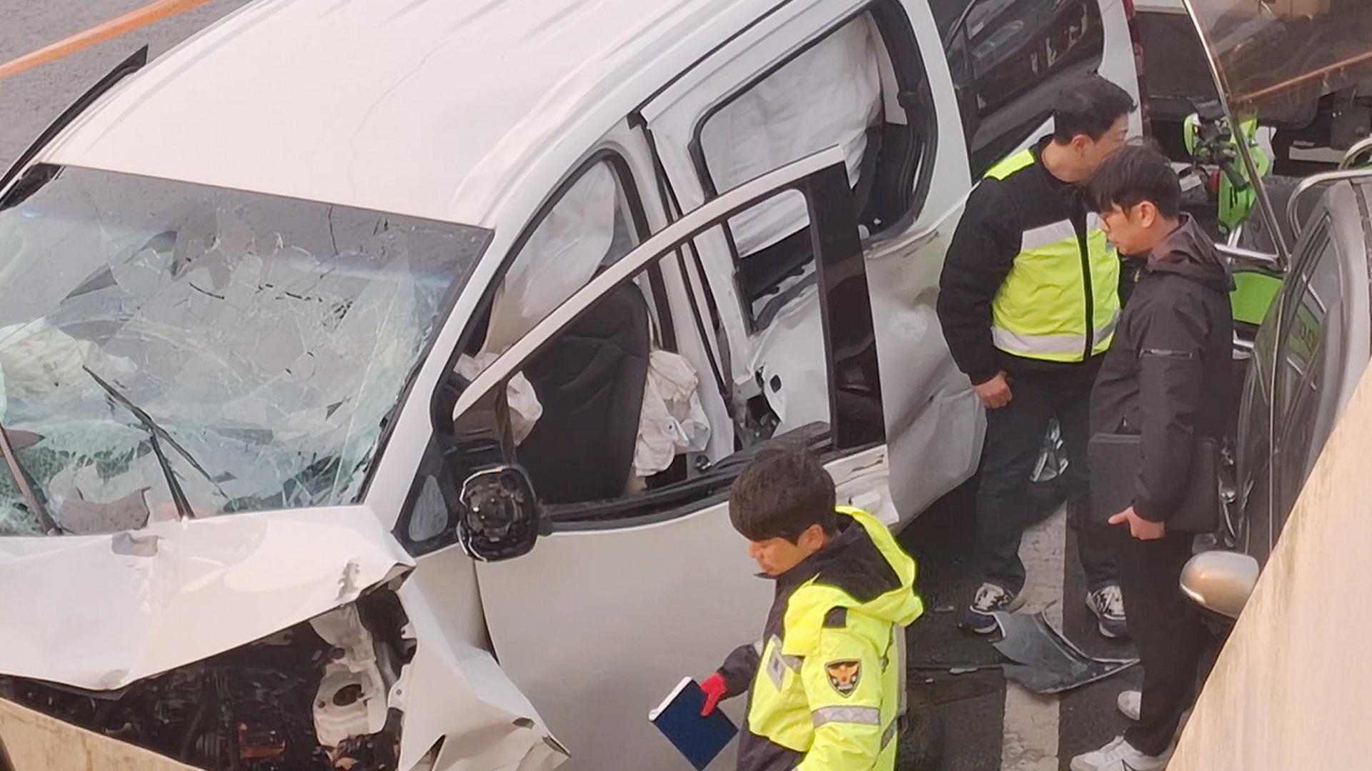 우도 차량 '돌진온라인카지노사이트' 현장 감식…"온라인카지노사이트 우려 컸던 곳"