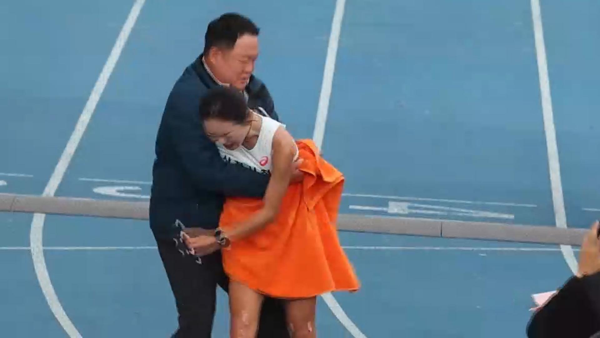 "강한 신체 접촉으로 극심한 통증"…논란에 입 연 마라톤 온라인카지노 가입코드