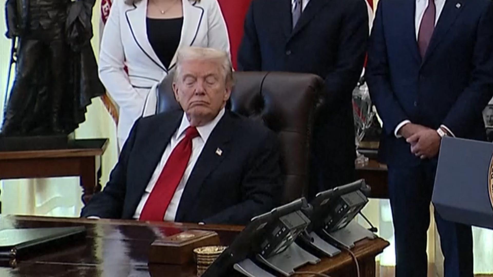 바이든 고령 조롱했던 온라인카지노 벌금 유니벳…"<em class='find'노화</em 현실 직면"