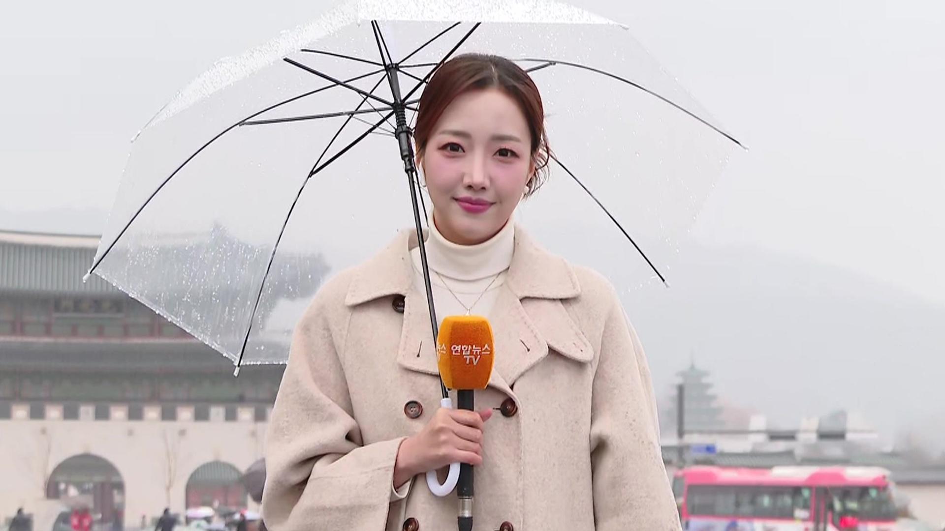 [날씨] 전국 돌풍·벼락 동반 요란한 비…<em class='find'온라인 카지노 사이트</em 산지 많은 눈