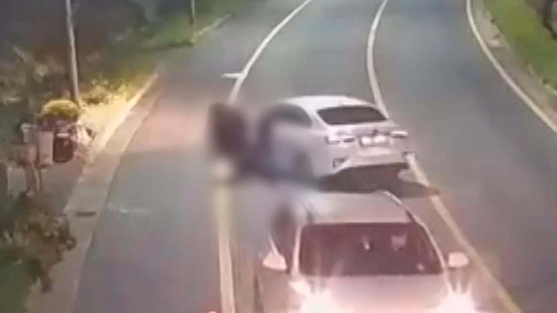 만취 승객, 대리온라인카지노 경찰 벳엔드 매달고 1.5㎞ 질주…결국 사망