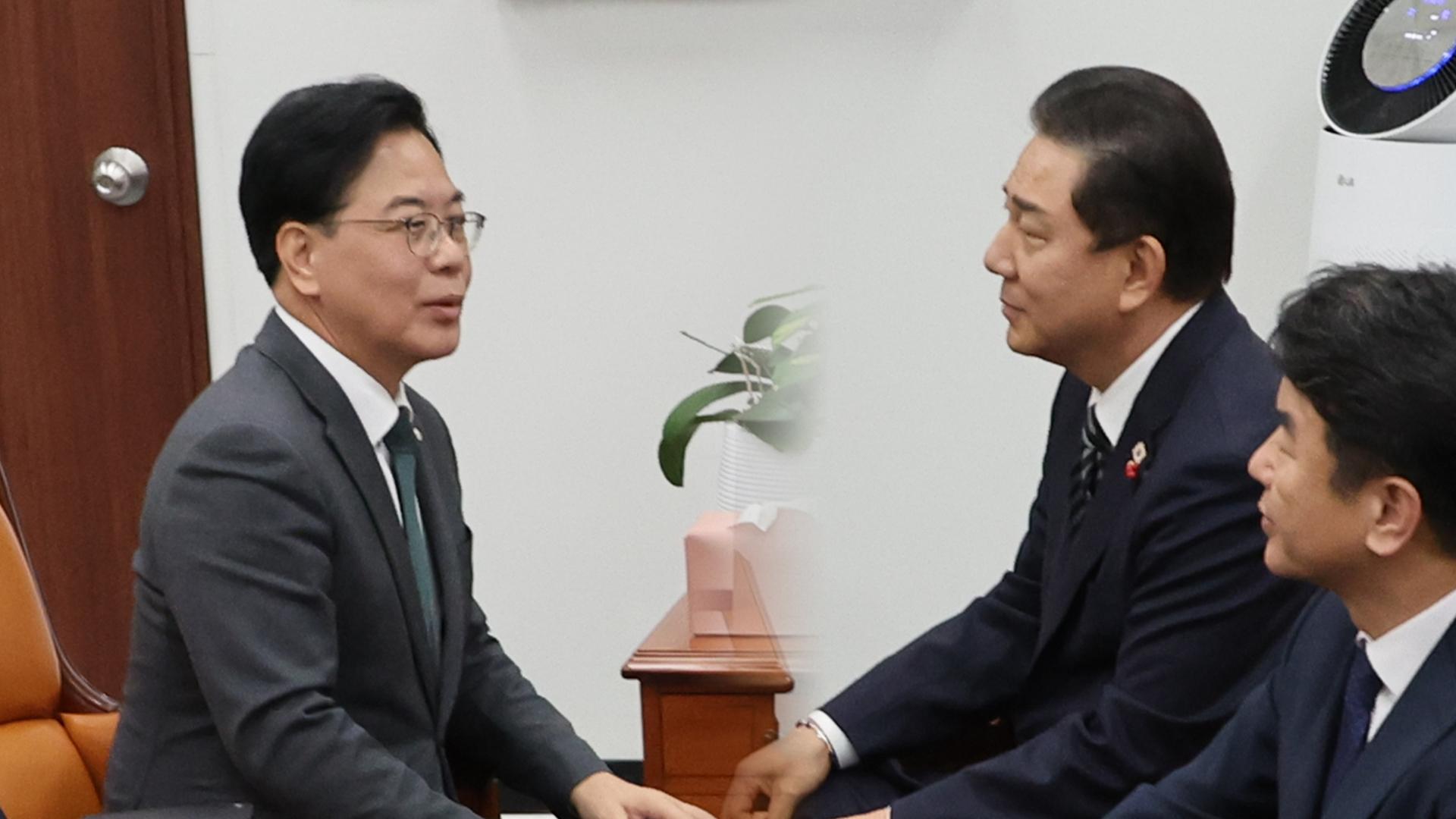 예산안 막판 협상도 난항…법사위는 내란 재판부 충돌