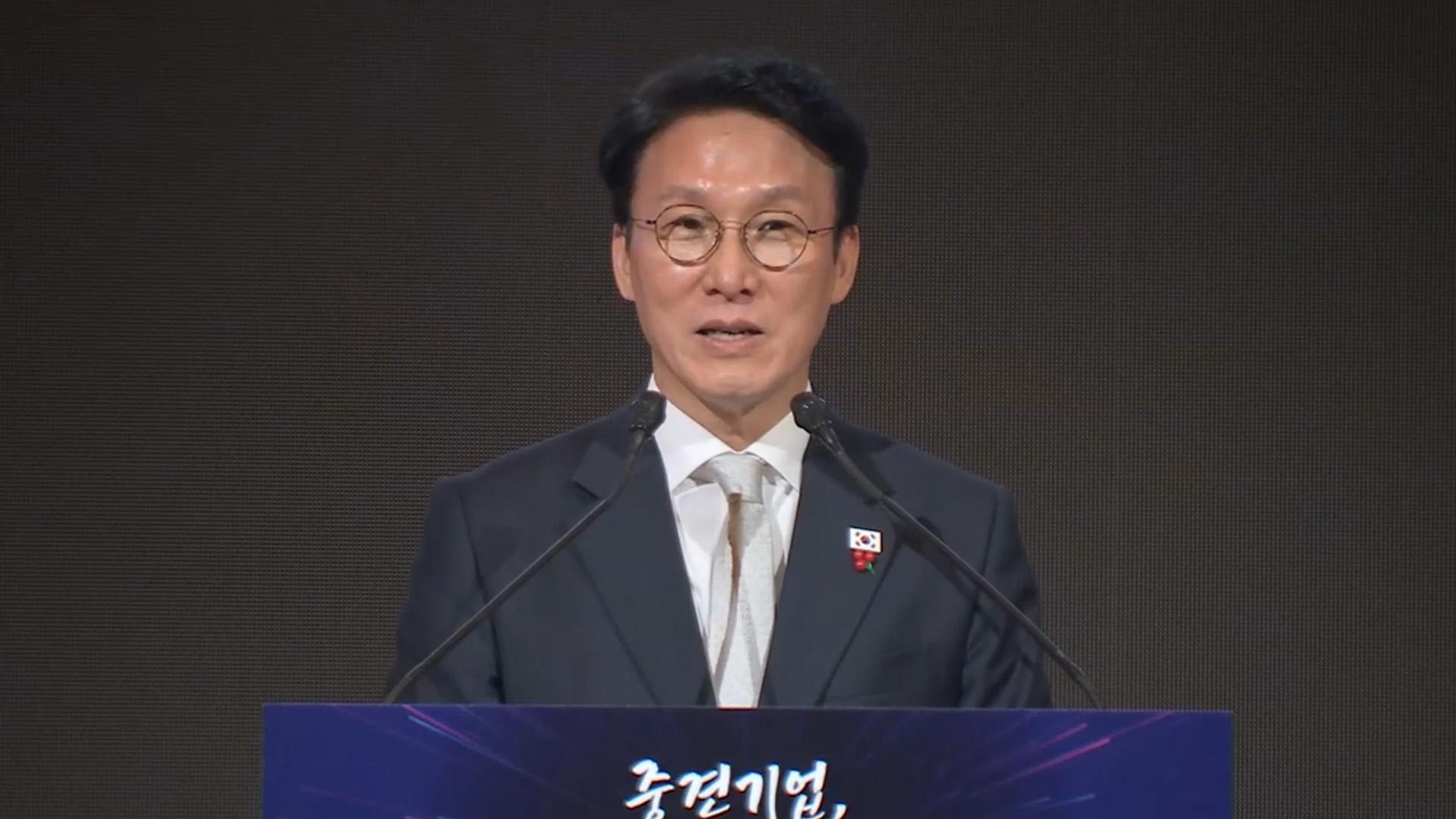 총리실, 서울시장 여론조사서 김 총리 제외 요청