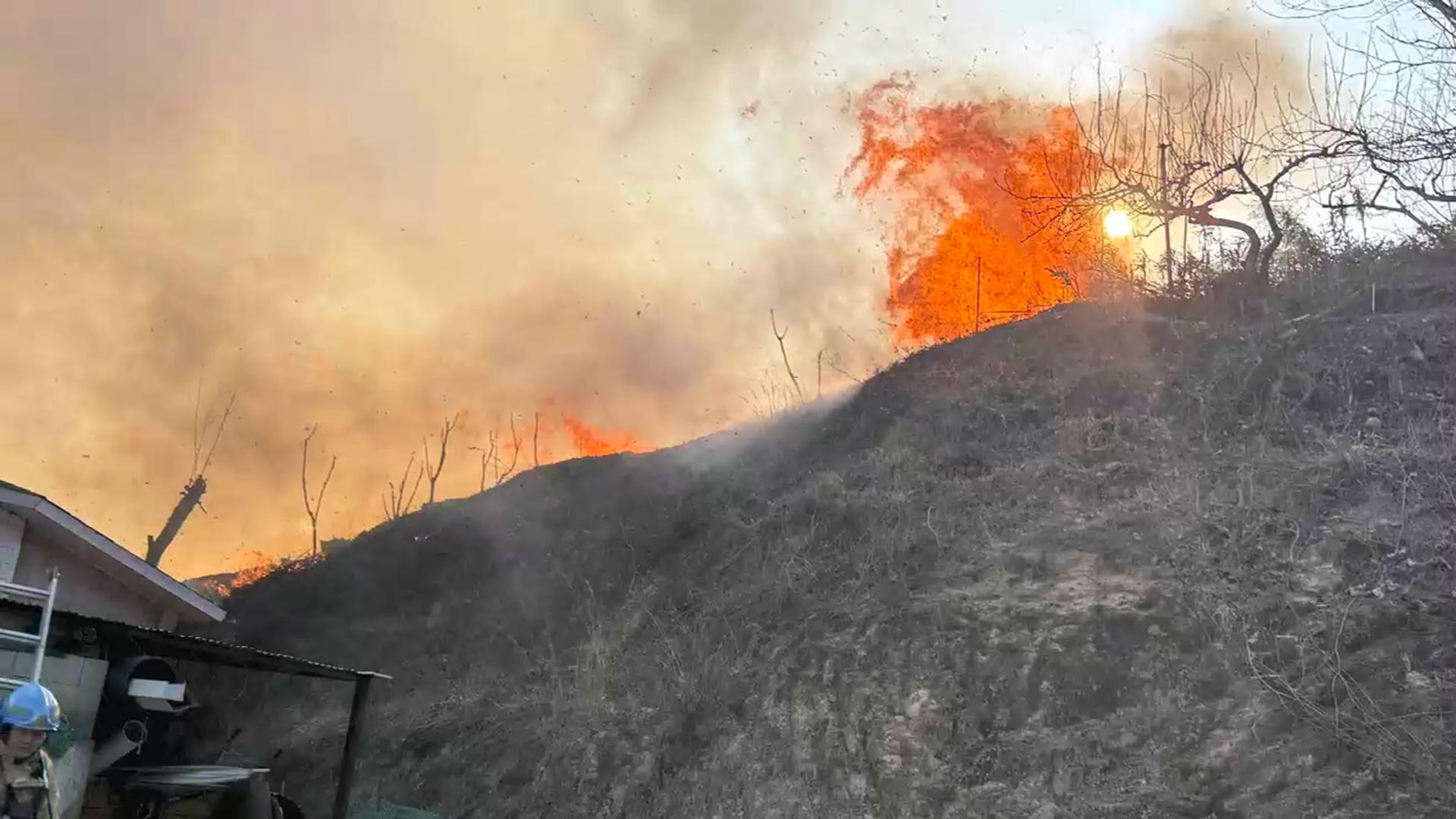 <em class='find'온라인카지노 유니88</em 양양 산불 1시간 만에 주불 진화…인명피해 없어