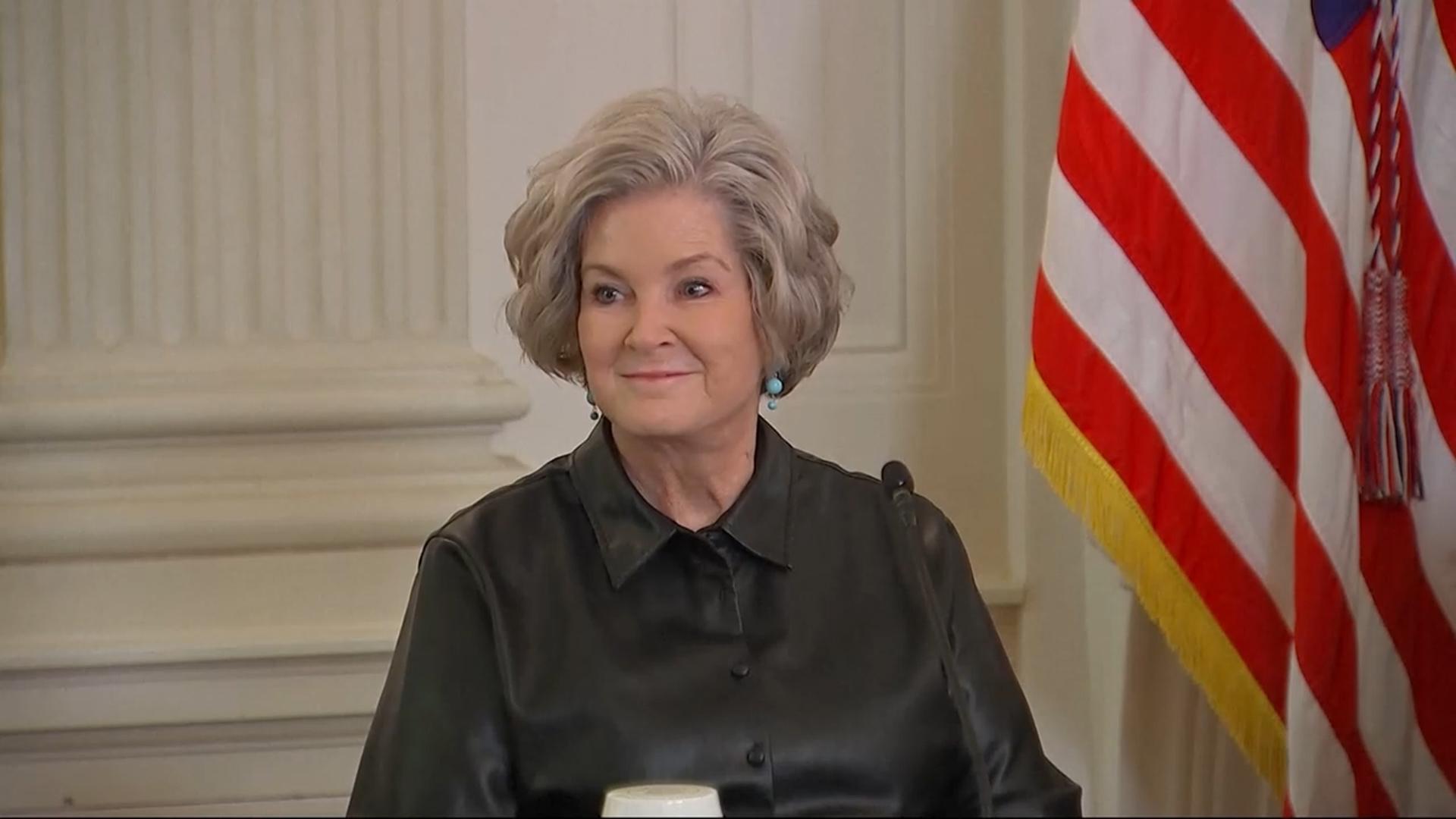 "사설 카지노는 알코올 중독자 성격"…미 실업률 4년 만에 최고