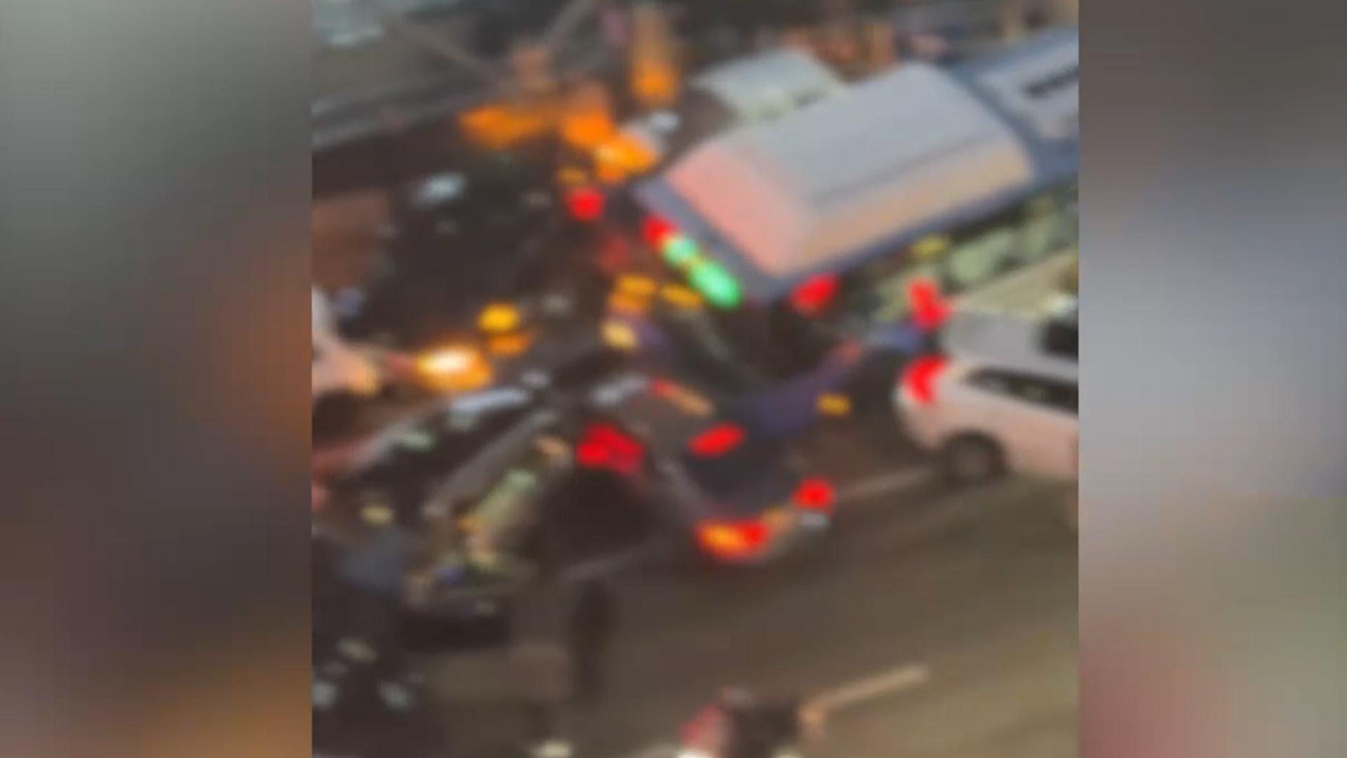 [속보] 온라인카지노 비타임 강남구청역 인근 10중 추돌사고…6명 부상