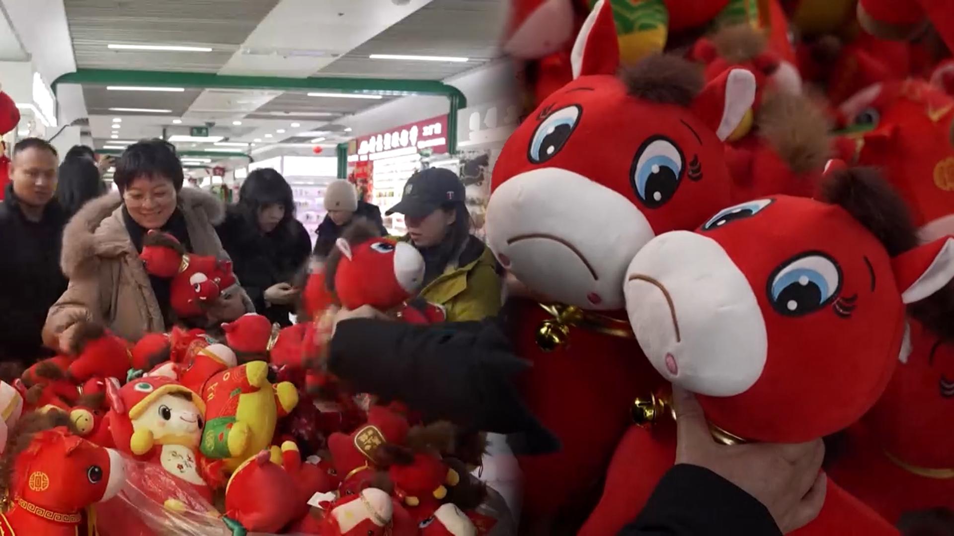 [지구촌톡톡] 붉은 말의 해…중국 젊은이들 사이서 슬픈 말 인형 열풍 外