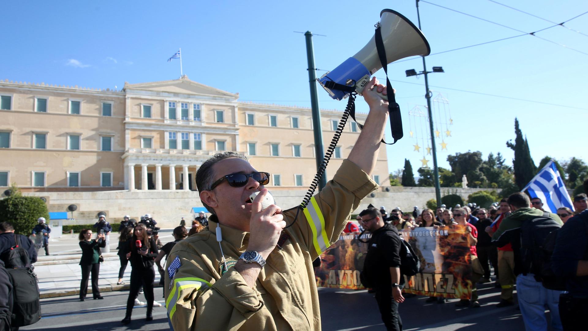 민주주의보다 차라리 독재가 낫다?…유럽인 5명 중 1명은 "네"