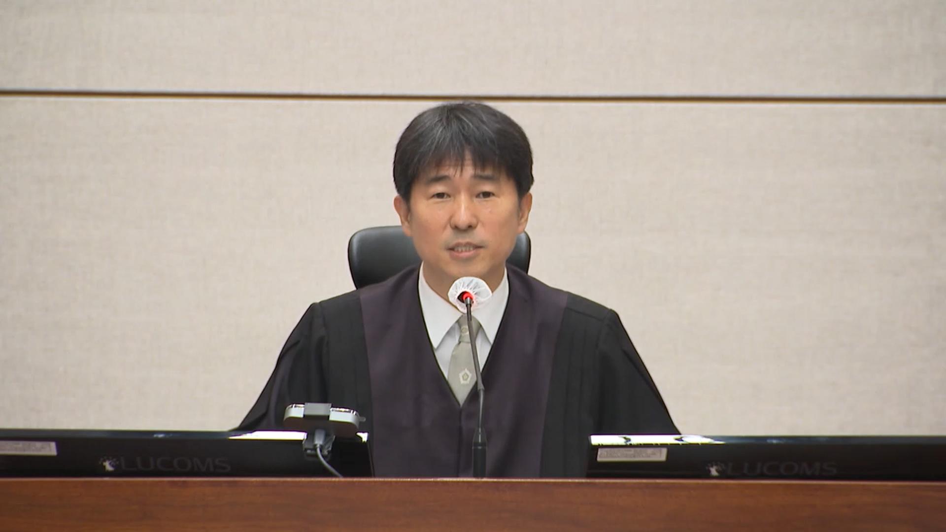 지귀연 "성경 읽자고 촛불 훔치나"…尹주장 반박