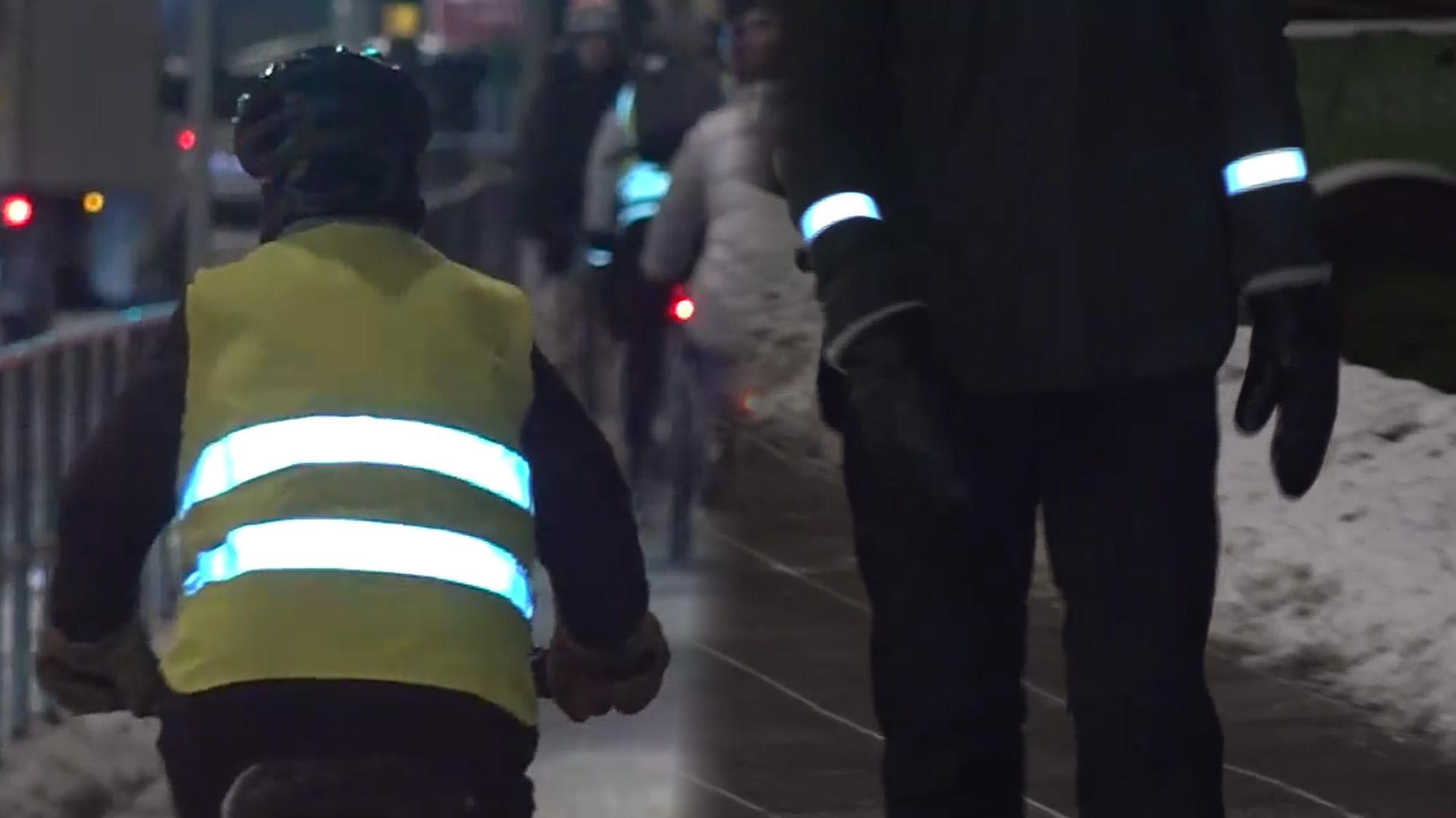 해 지면 너도나도 야광조끼…스웨덴이 안전해진 이유