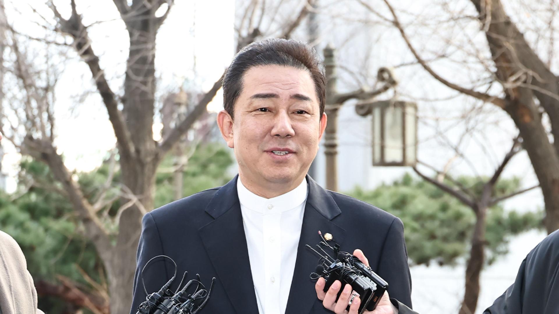 김병기 첫 소환조사…"모든 의혹 해소하겠다"