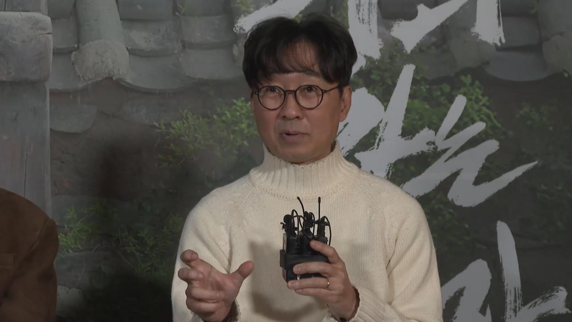 장항준, 천만 감독 앞두고 미담…단역 배우 챙겨