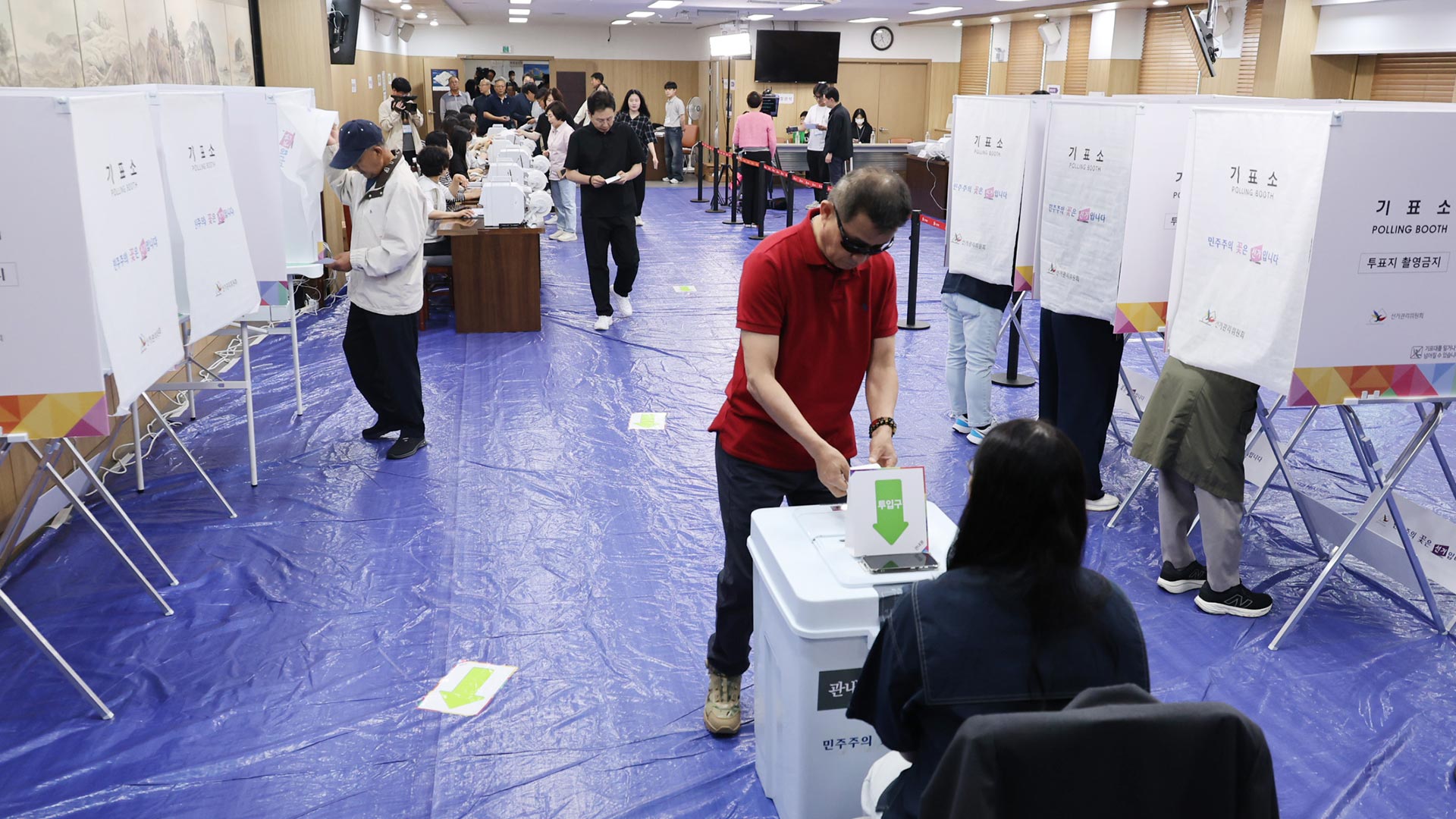 21대 대선 사전투표 첫날 투표율, 오전 8시 현재 2.24%